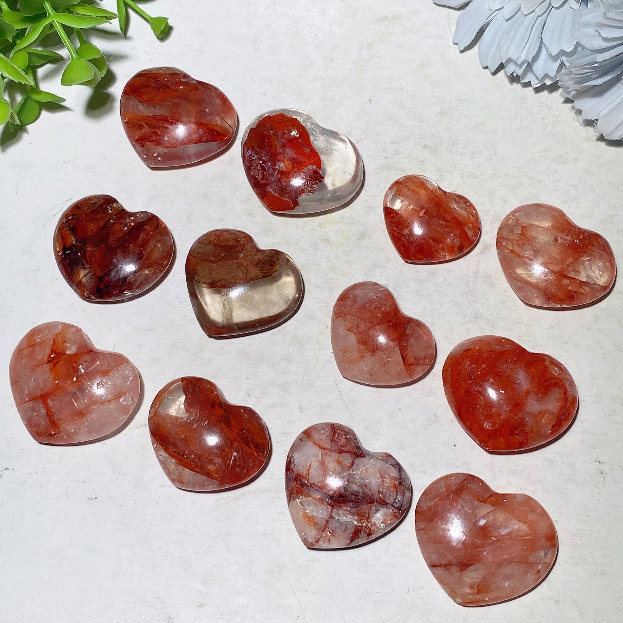 1.0-1.5 Inch Fire Quartz Crystal Heart Carvings for Healing