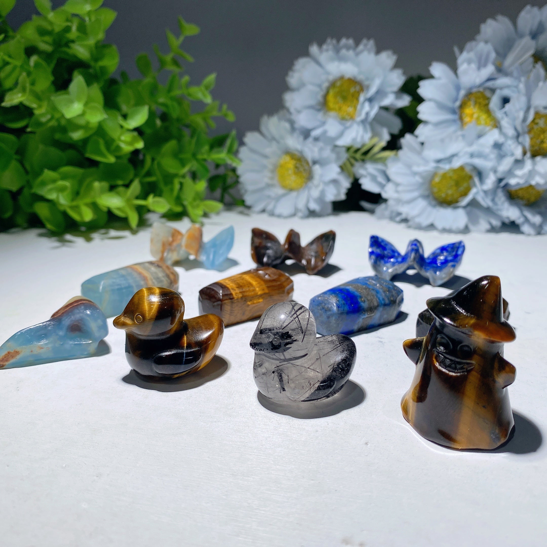 1.0-1.5 inch Hand-Carved Crystal Figurines for Healing