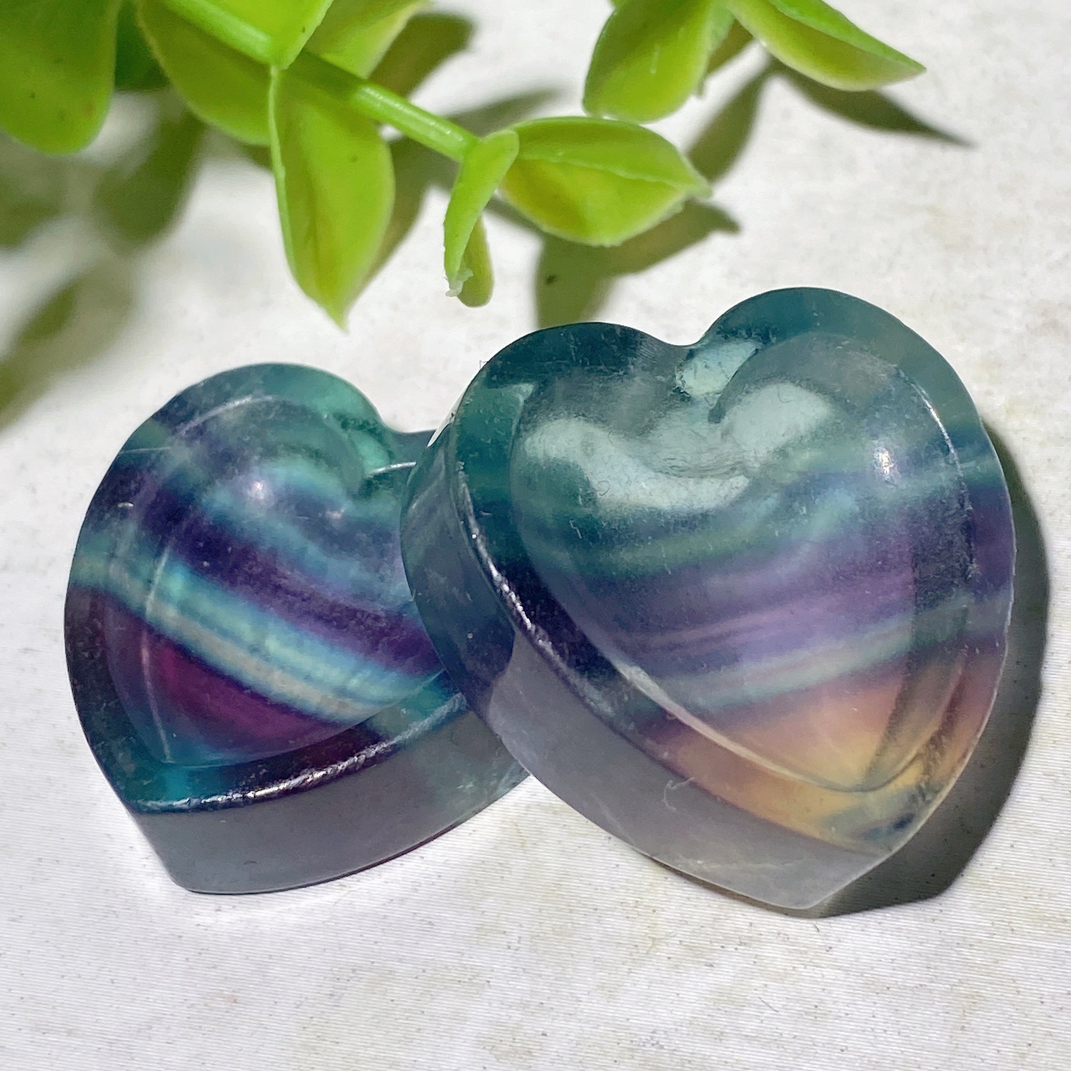 1.0 inch Fluorite Cat & Heart Bowl Crystal Carvings