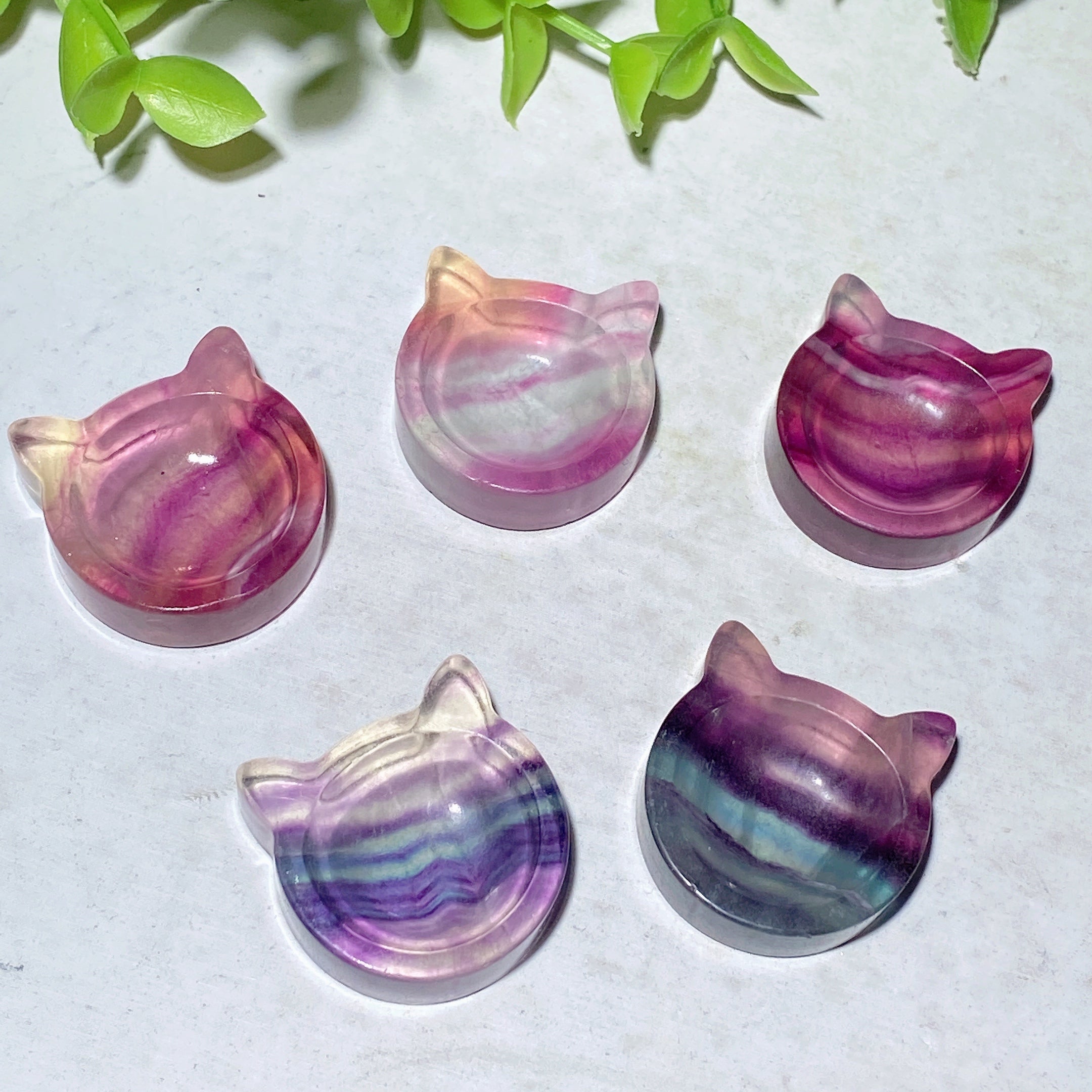 1.0 inch Fluorite Cat & Heart Bowl Crystal Carvings