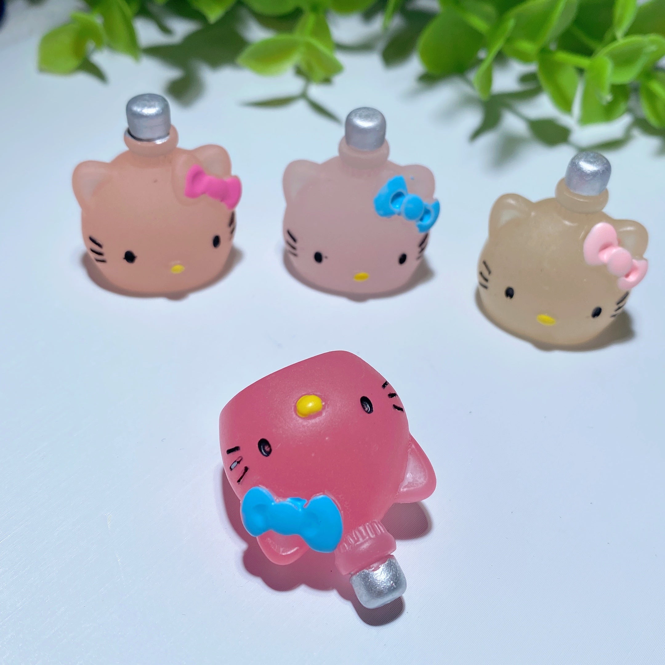 1.1 Inch Mini Resin Cat Figurine with Luminous Color Glow