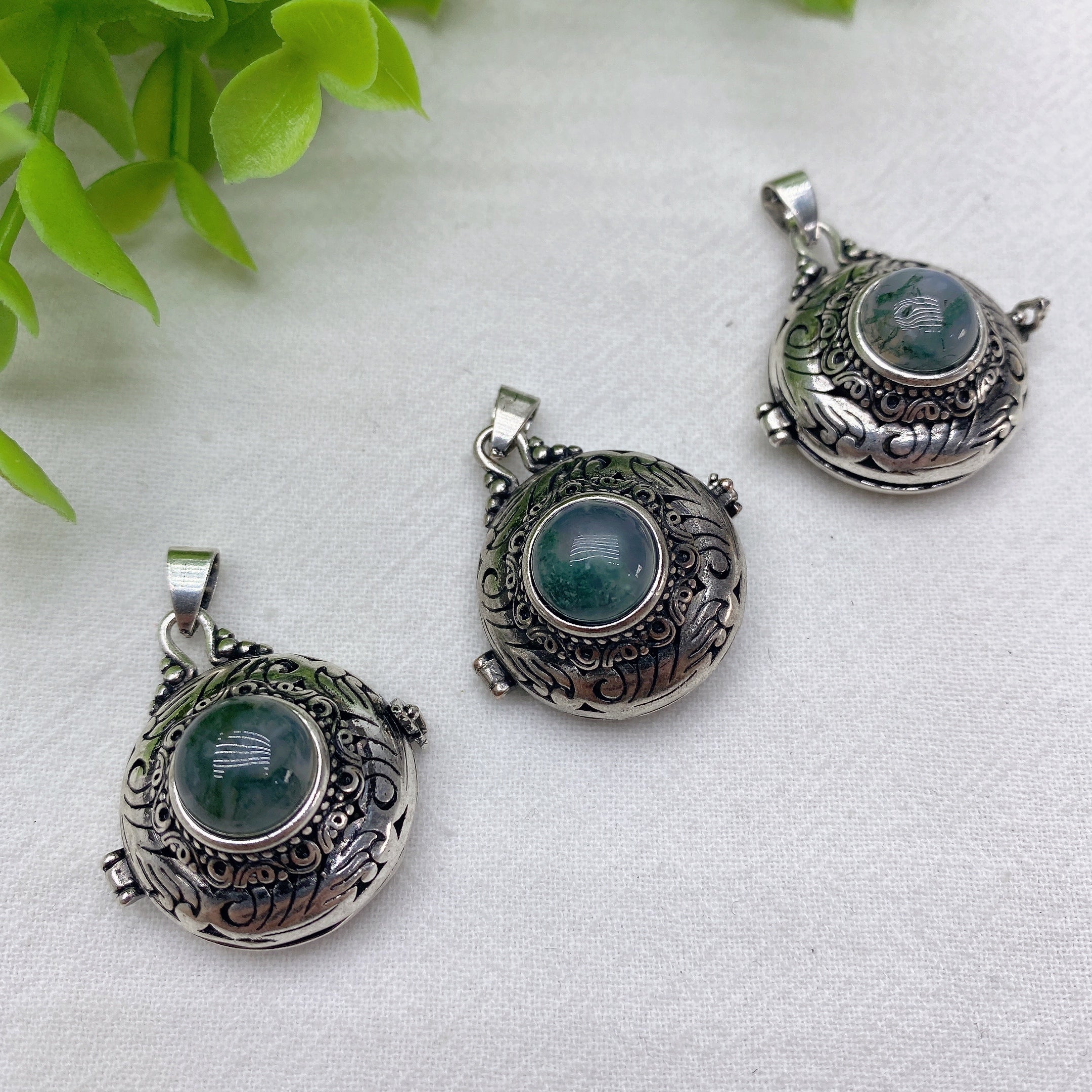 1.1-inch Mixed Crystal Spiritual Pendant for Healing & Protection