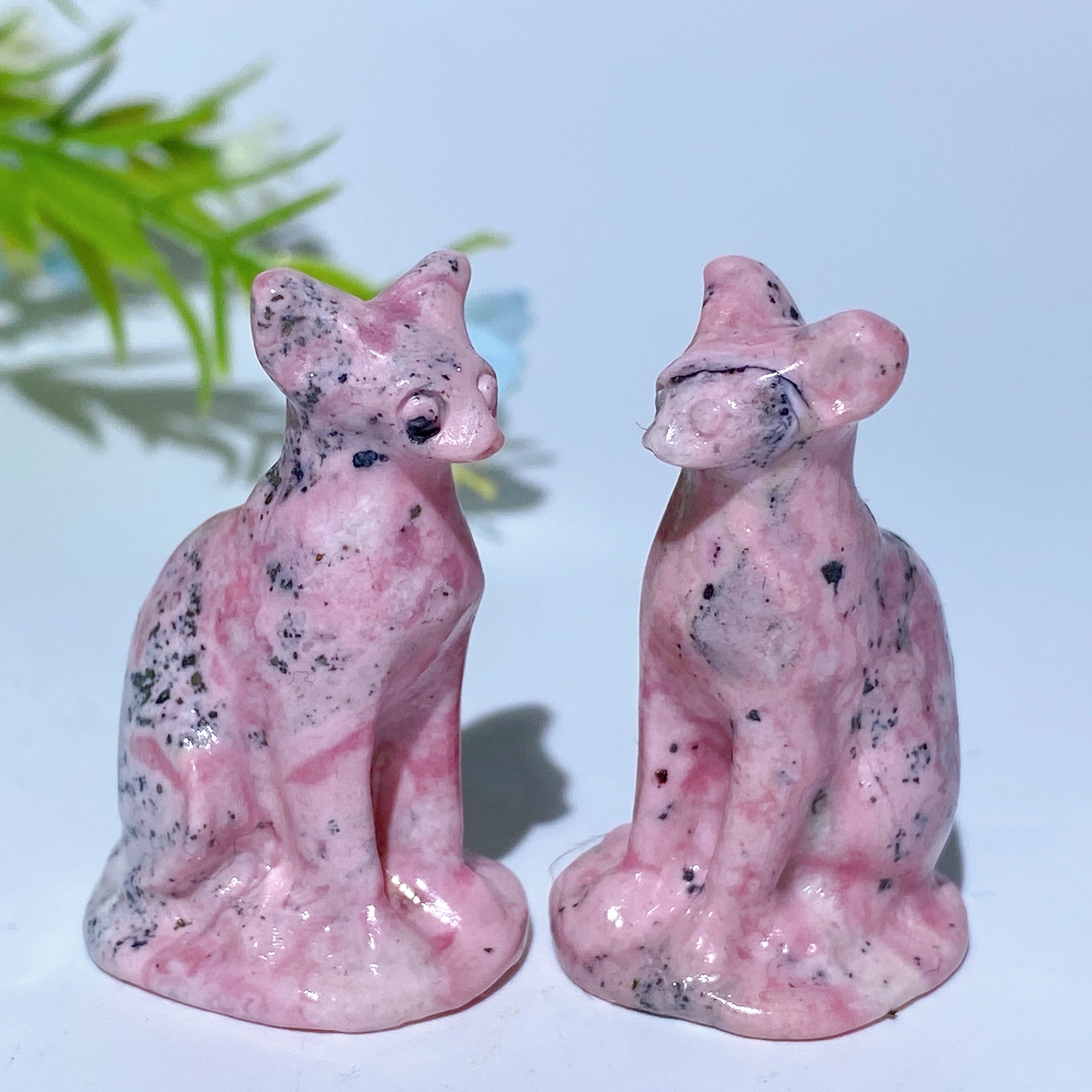 1.2-1.5 inch Rhodonite Mini Crystal Animal Carvings for Healing