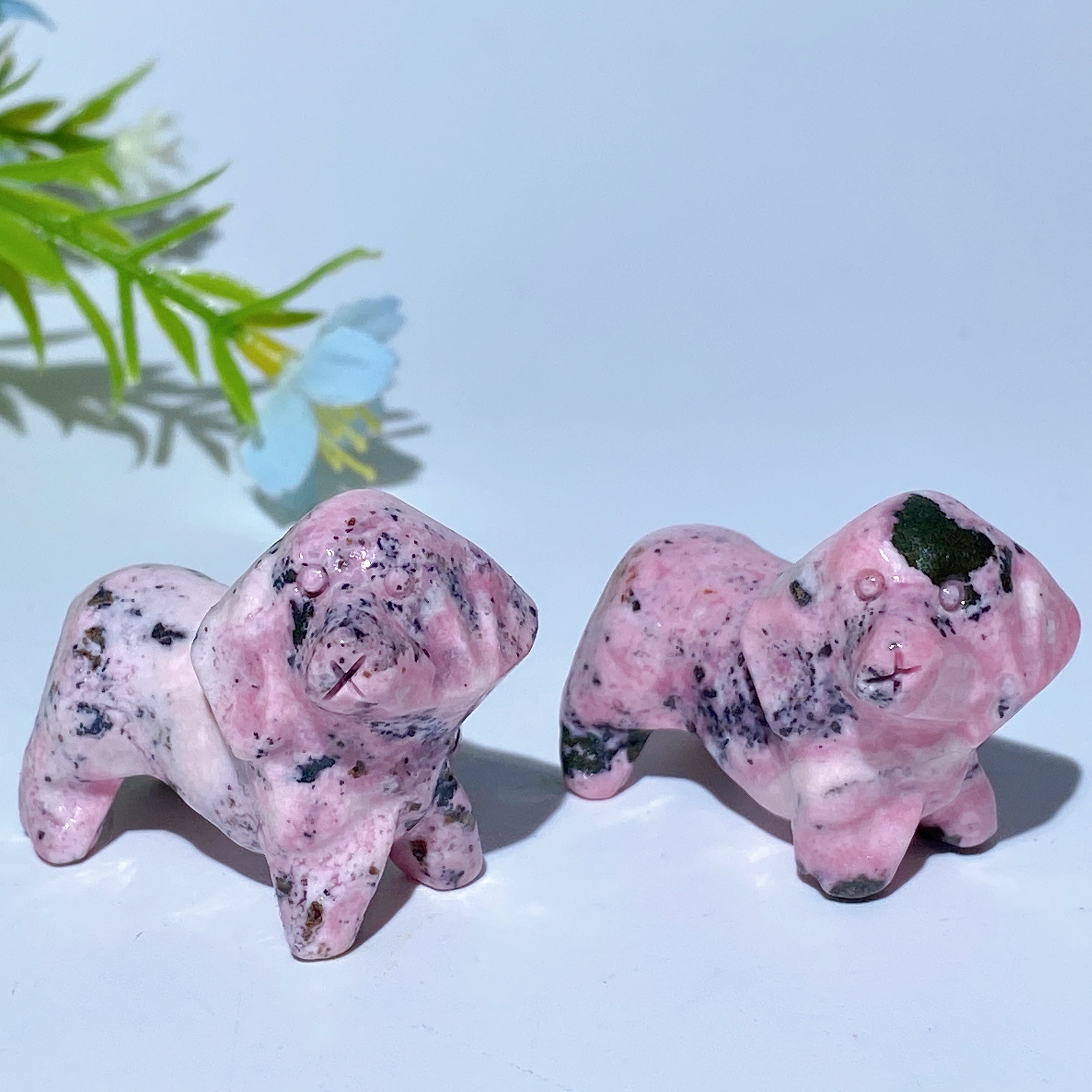 1.2-1.5 inch Rhodonite Mini Crystal Animal Carvings for Healing