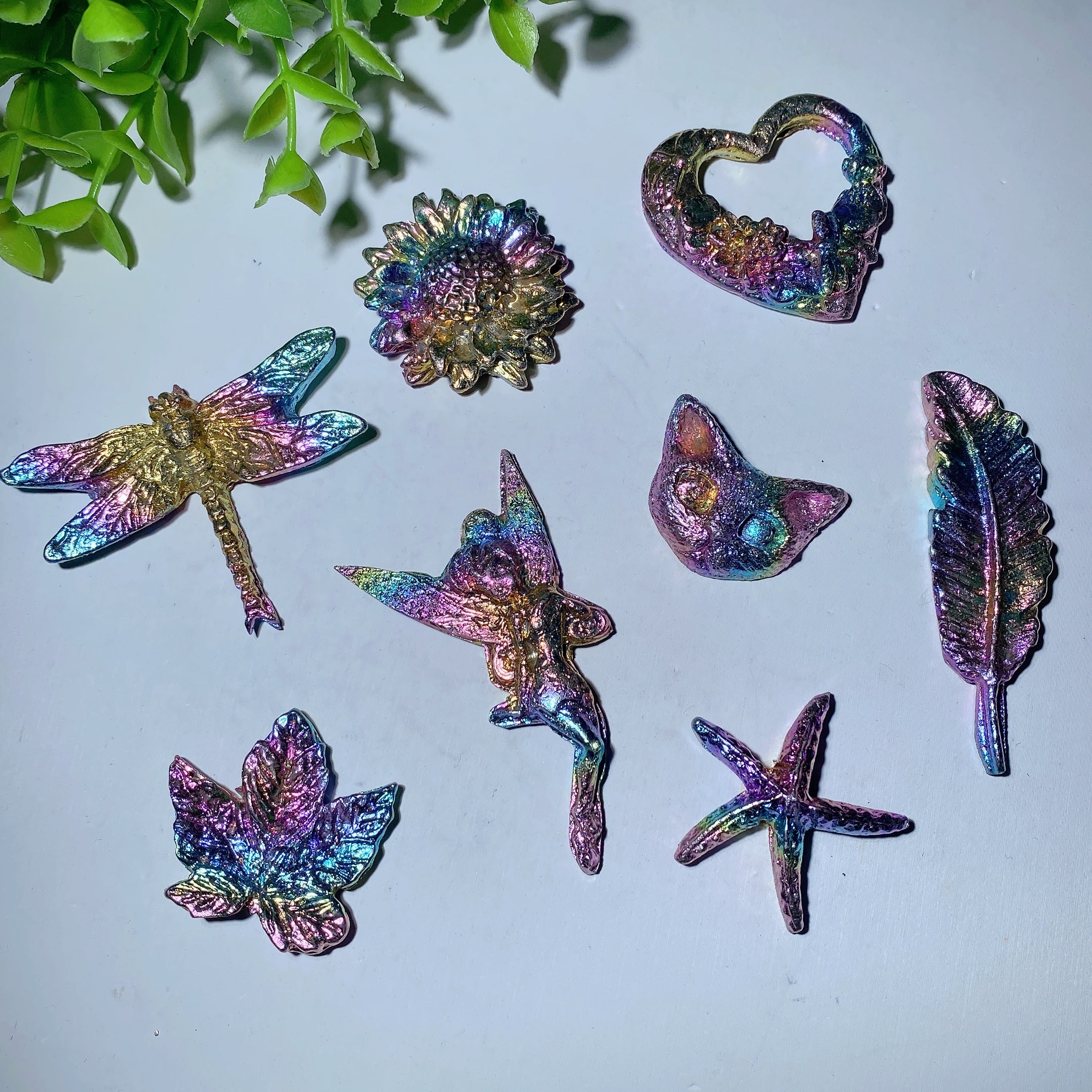 1.2-2.5 inch Bismuth Crystal Figurines Carvings