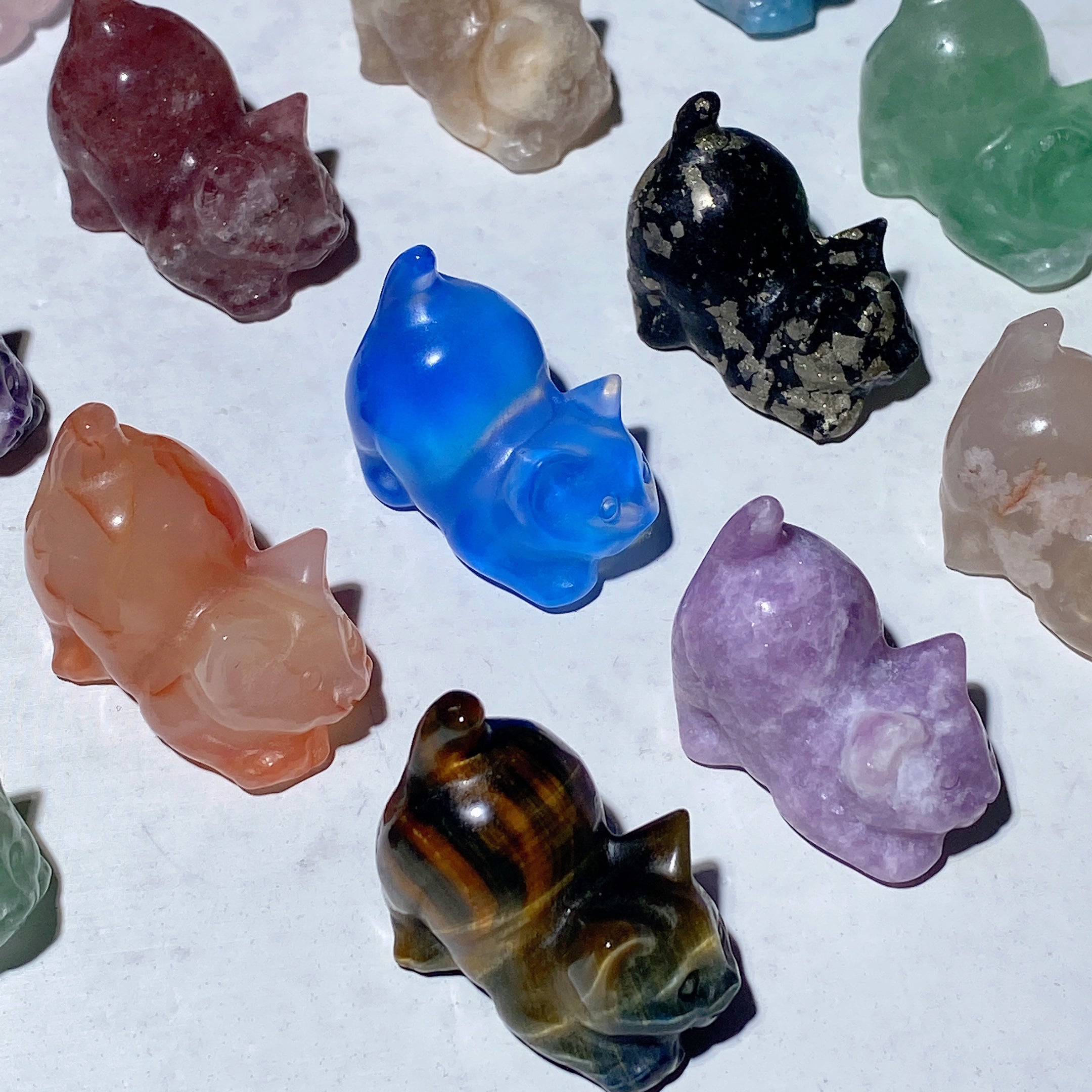 1.2 inch Mixed Crystal Cat Carvings - Healing Gemstone Figurines