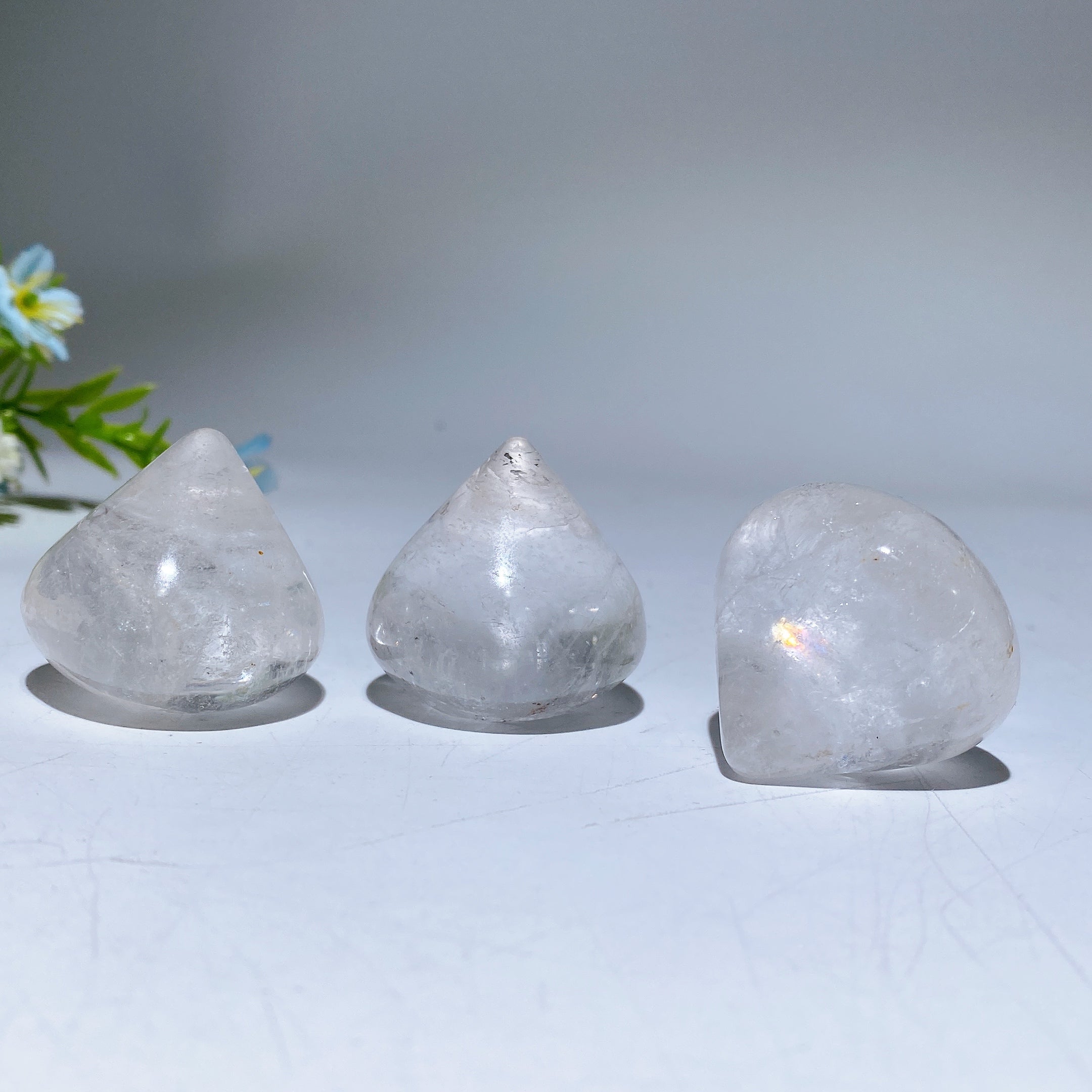 1.3-inch Clear Quartz Water Drop Crystal Figurine for Healing