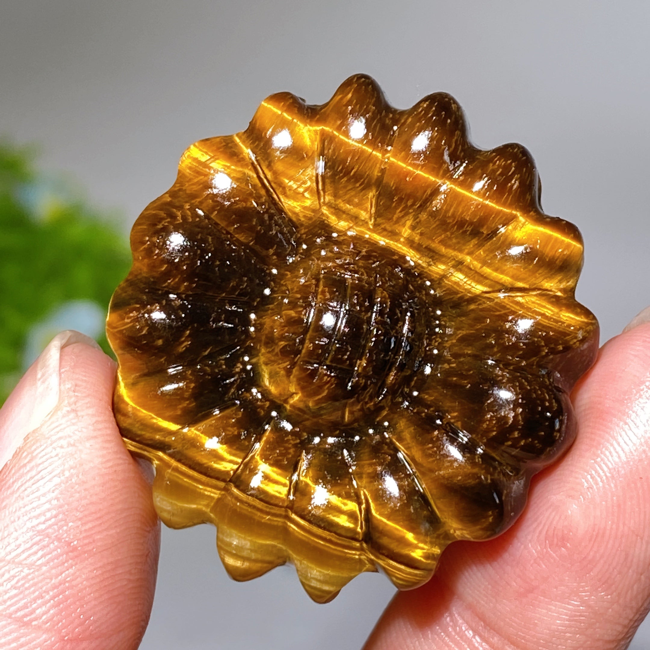 1.3 Inch Crystal Sunflower Carving Healing Figurine