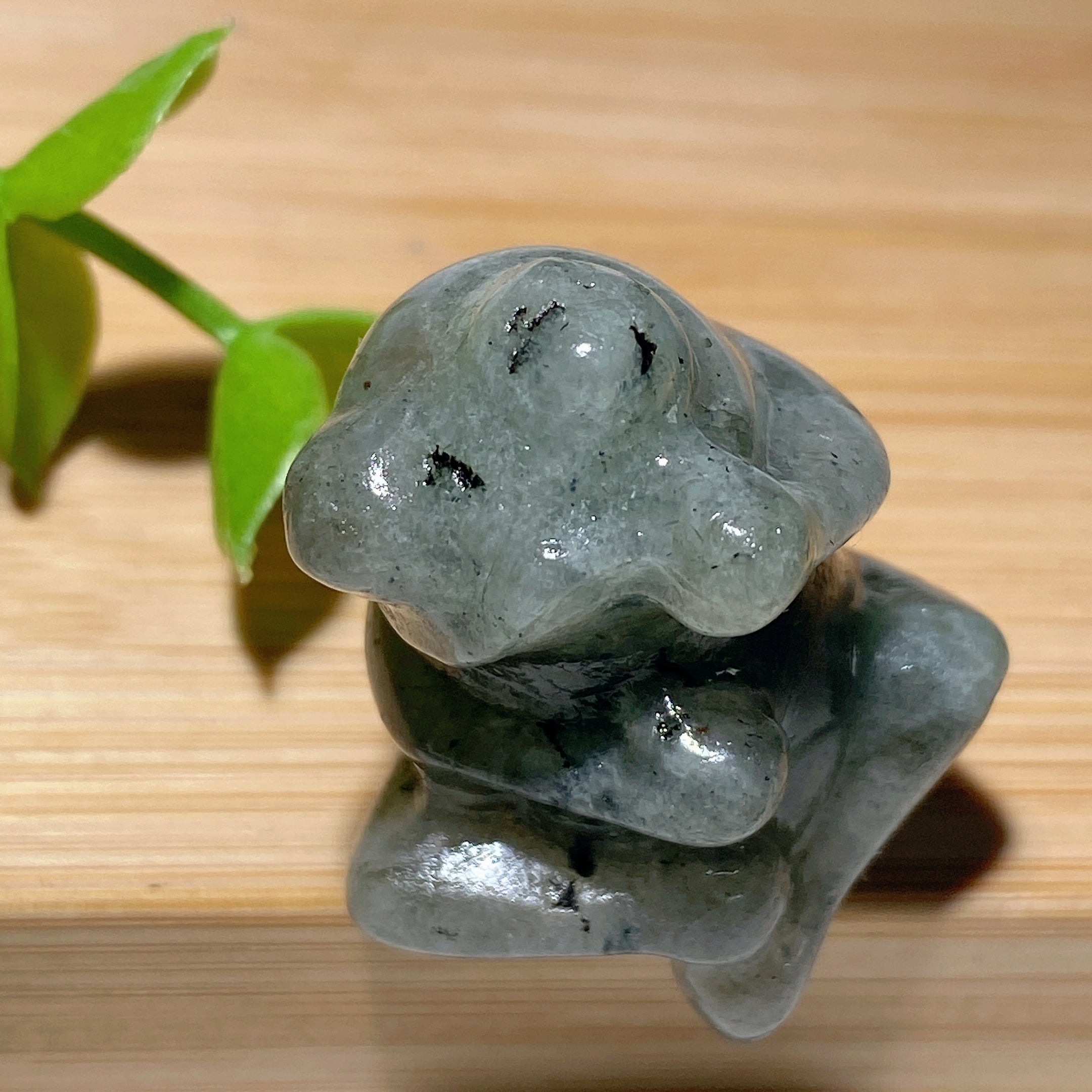 1.3 Inch Mixed Crystal Frog Carvings for Healing and Balance