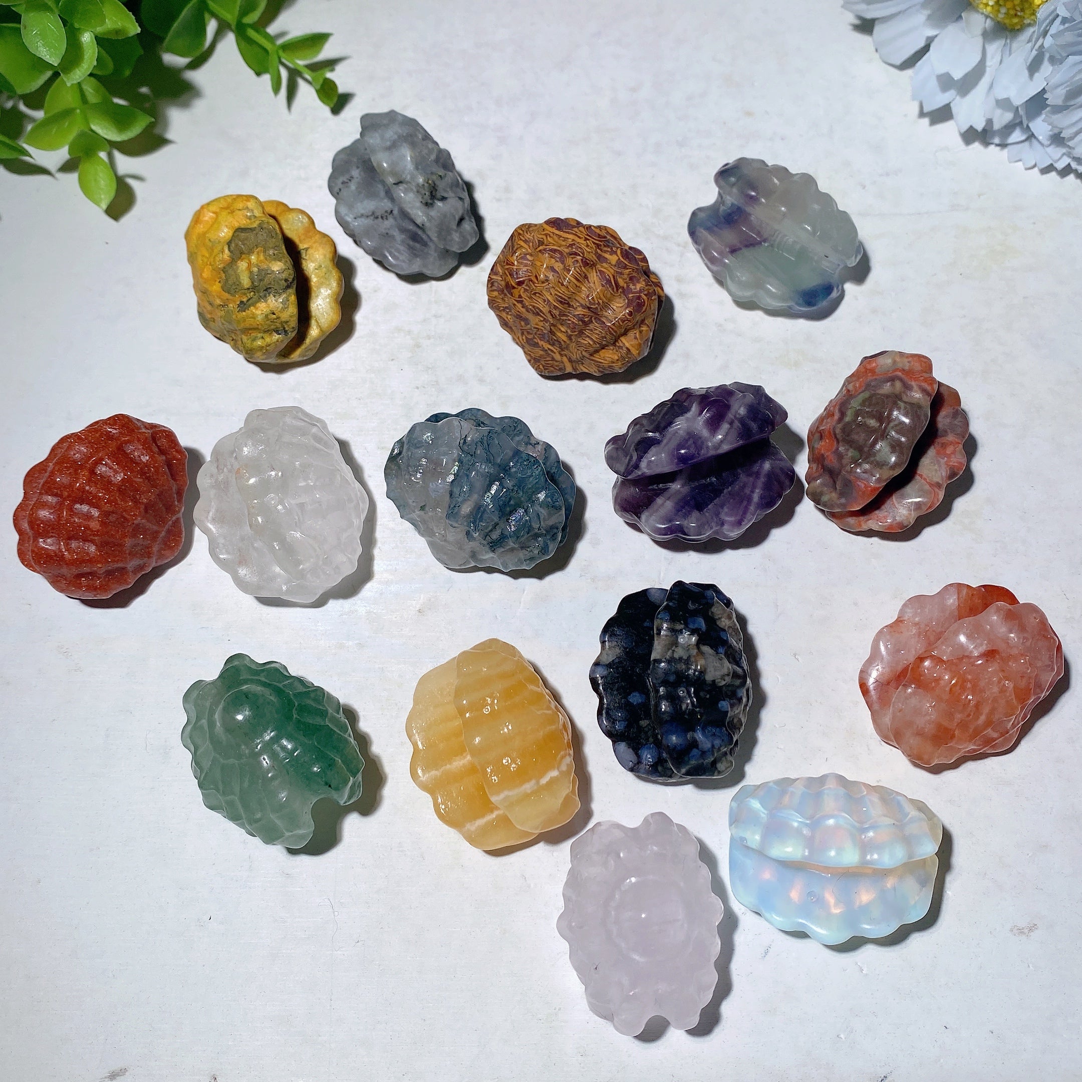 1.3 inch Mixed Crystal Shell Carvings Figurines for Healing