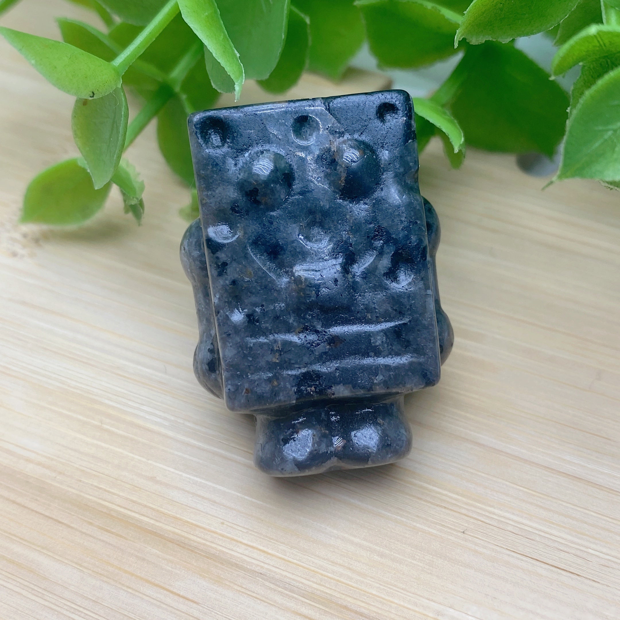 1.3 Inch Mixed Crystal SpongeBob Figurines for Healing Energy