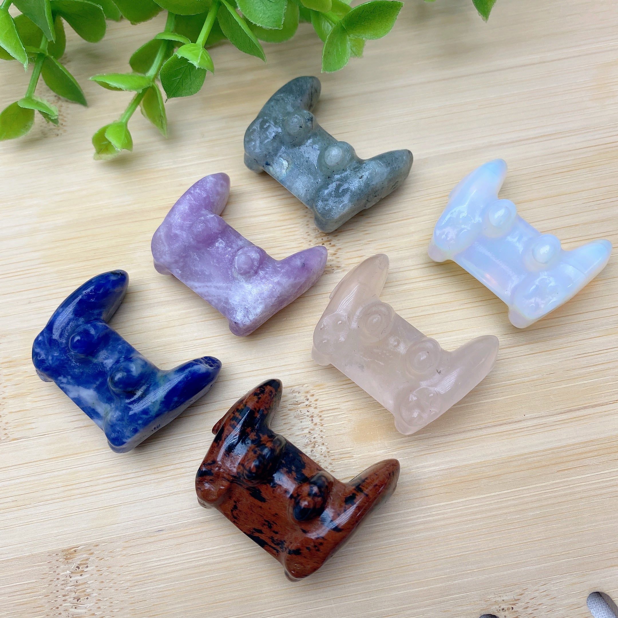 1.3inch Mixed Crystal Game Controller Figurine Healing