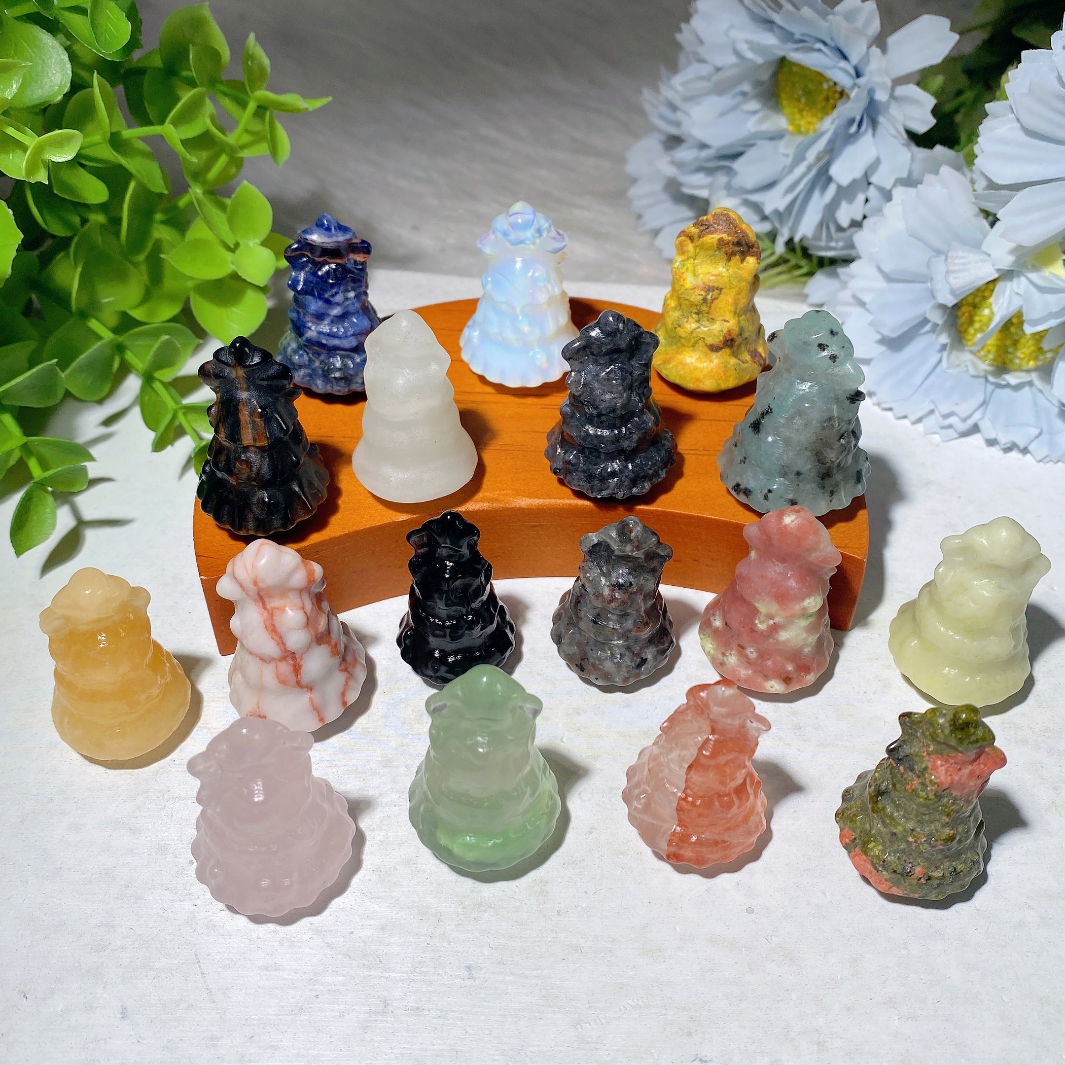 1.4 Inch Mixed Crystal Tree Carvings for Healing Decor