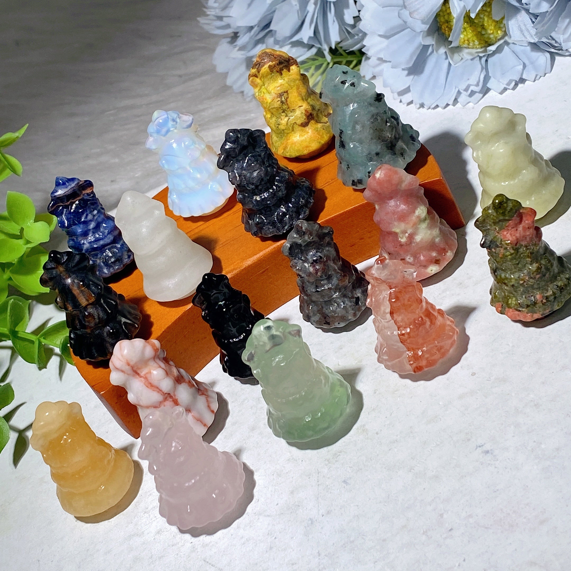 1.4 Inch Mixed Crystal Tree Carvings for Healing Decor