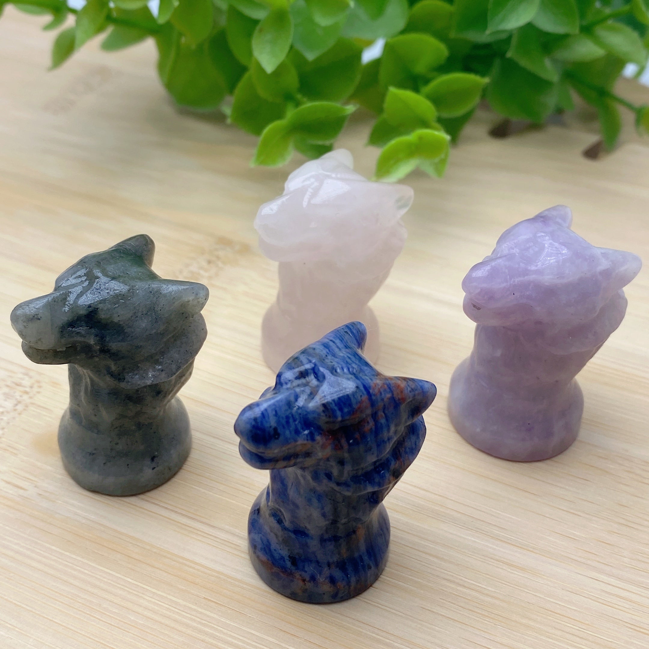 1.4 Inch Mixed Crystal Wolf Head Carving Sculpture