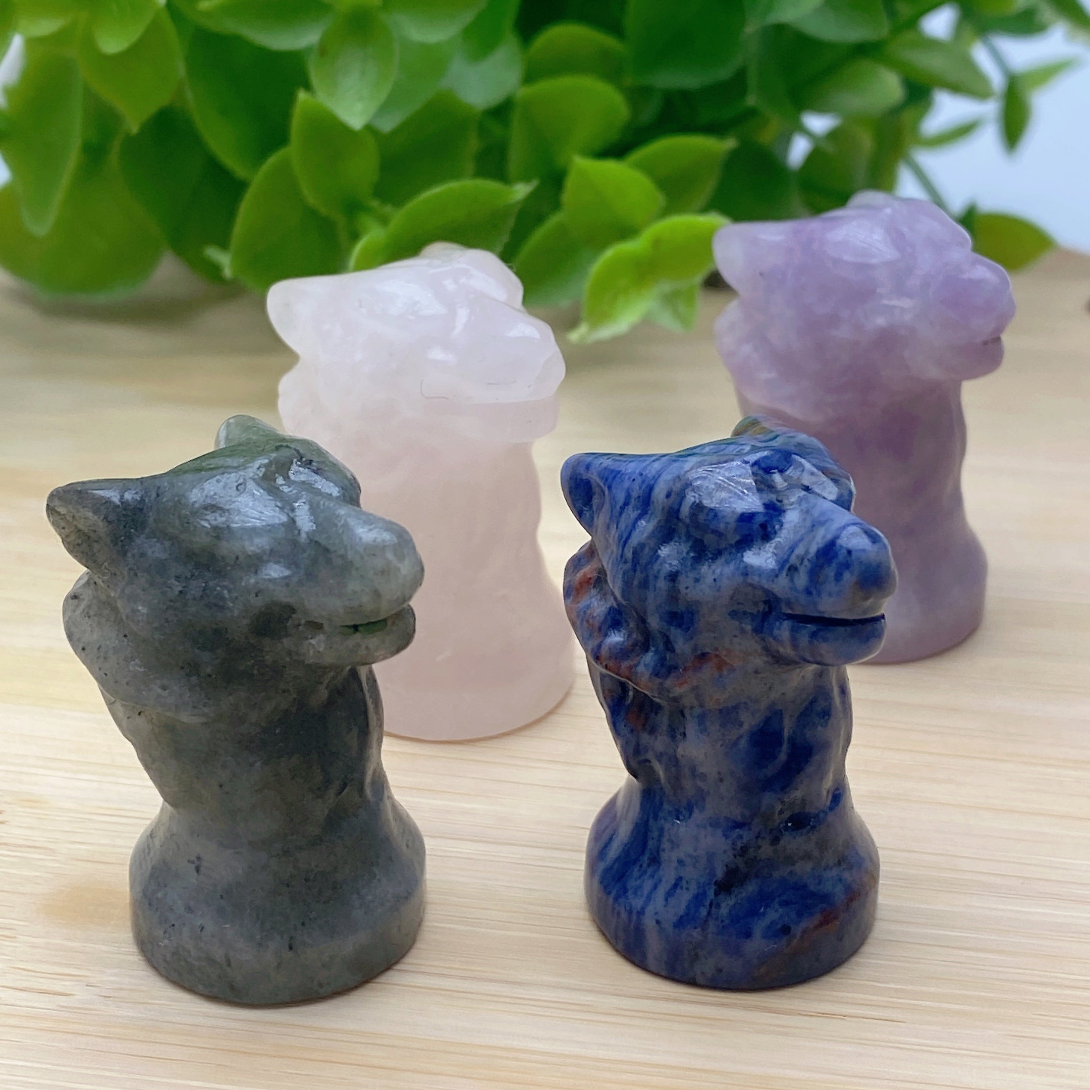 1.4 Inch Mixed Crystal Wolf Head Carving Sculpture