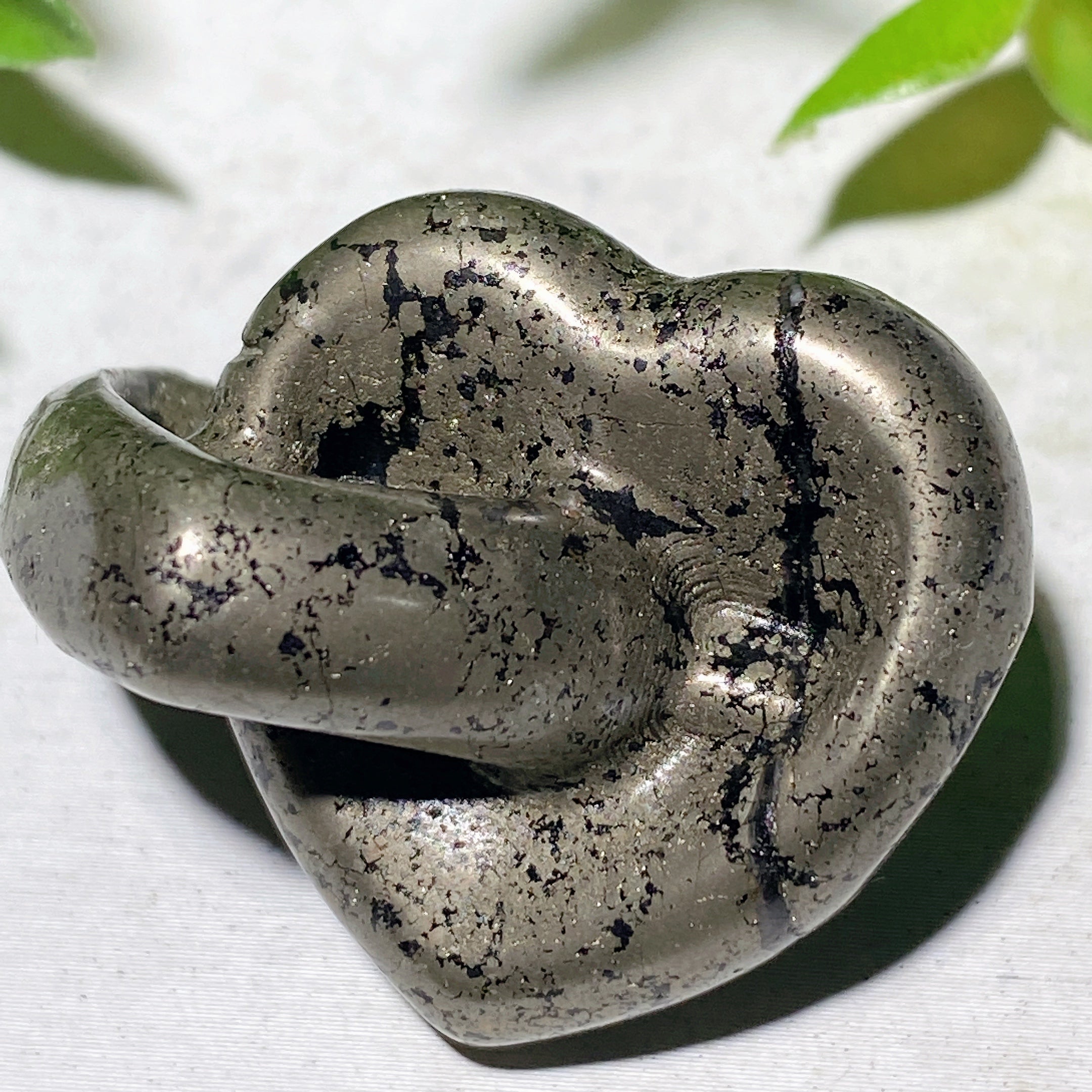 1.4" Mixed Crystal Double Heart Healing Carving