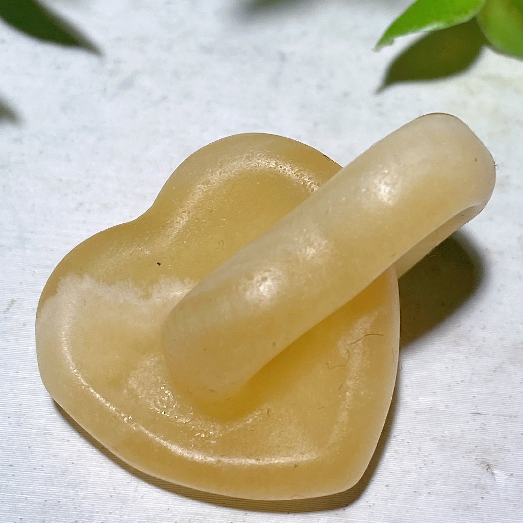 1.4" Mixed Crystal Double Heart Healing Carving