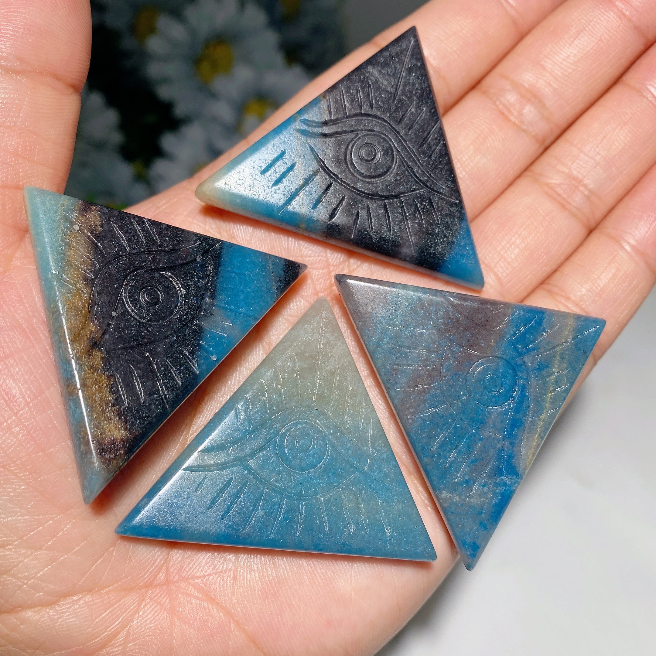 1.5-1.9 inch Trolleite Eye of Horus Crystal Carving