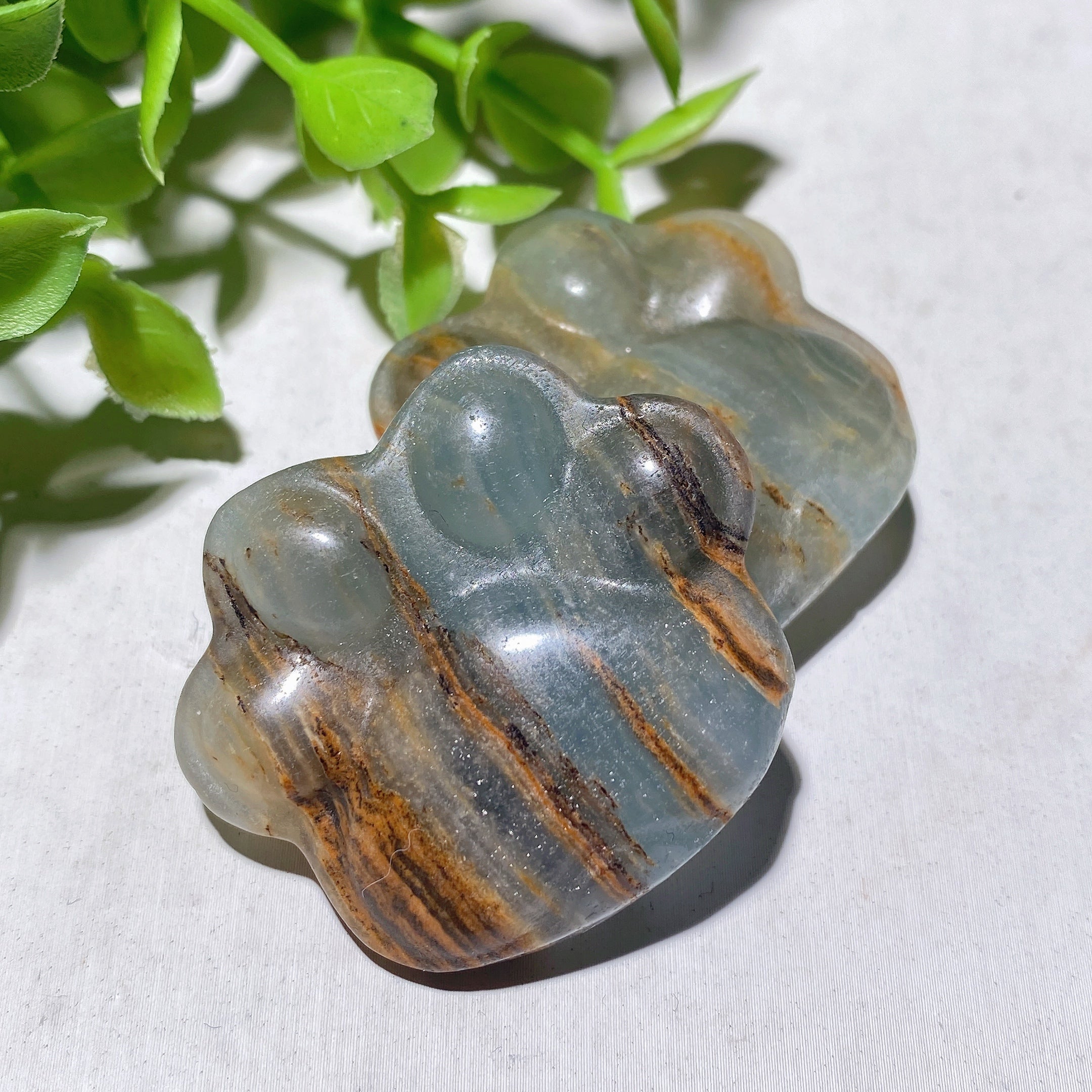 1.5 Inch Blue Onyx Paw Crystal Animal Carving