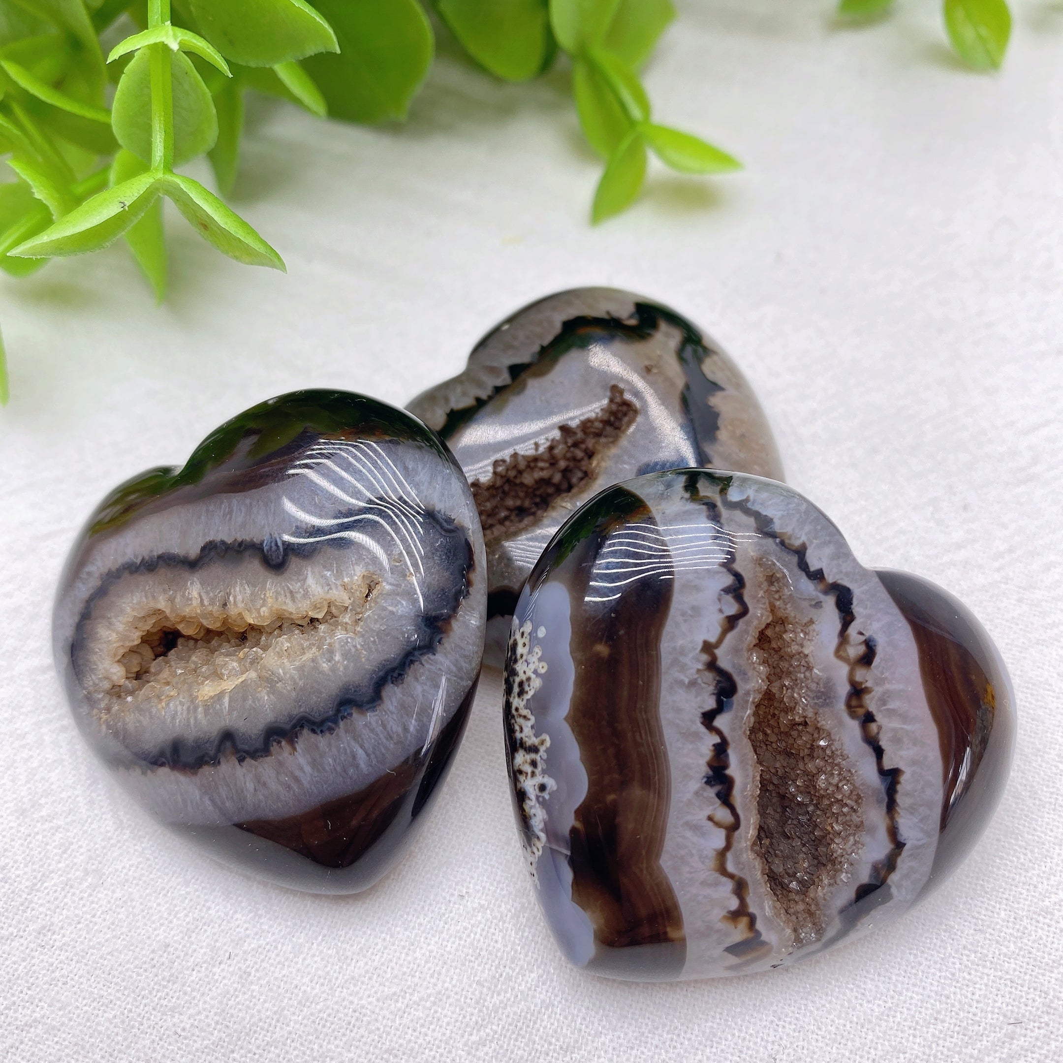 1.5 Inch Druzy Black Agate Heart Crystal for Healing