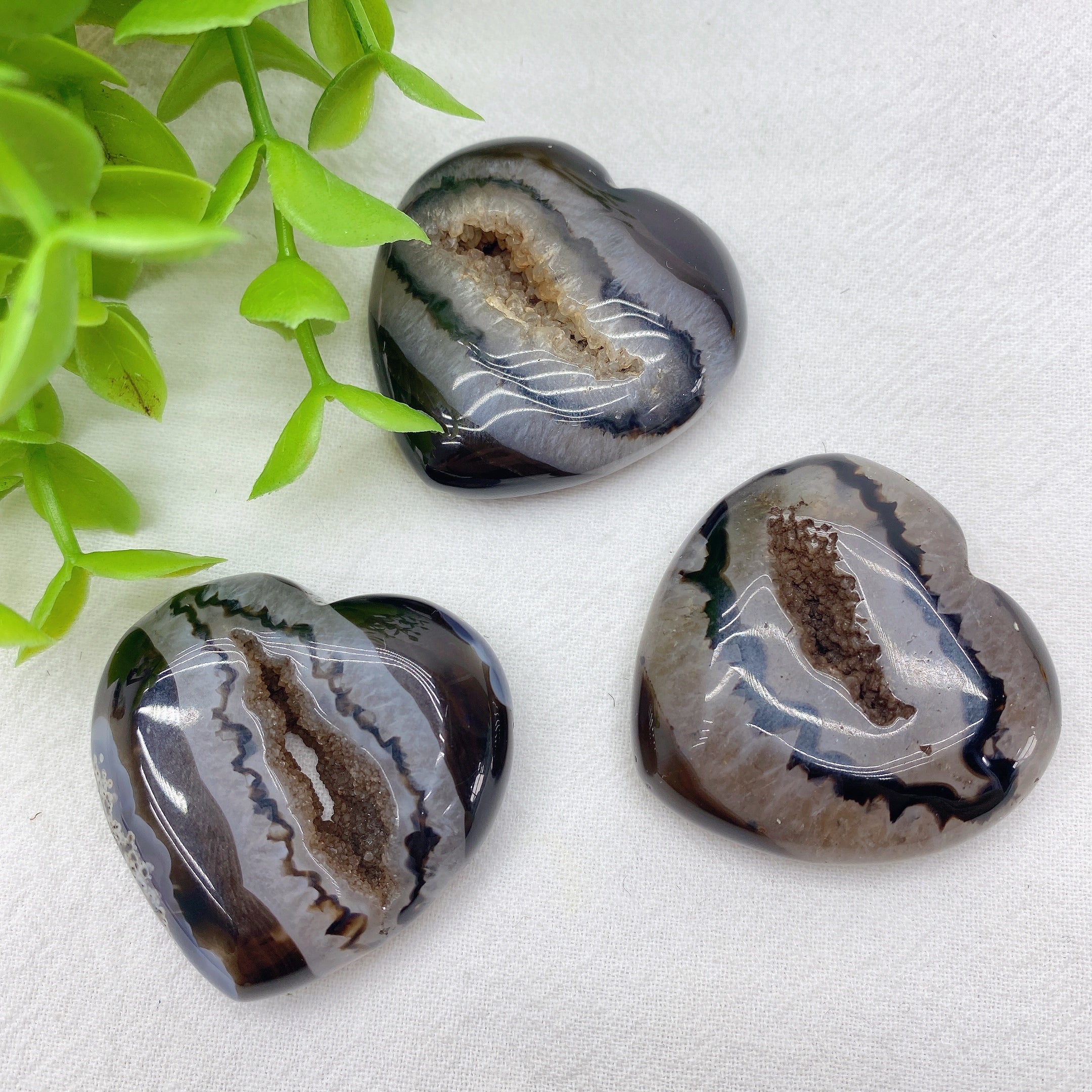 1.5 Inch Druzy Black Agate Heart Crystal for Healing