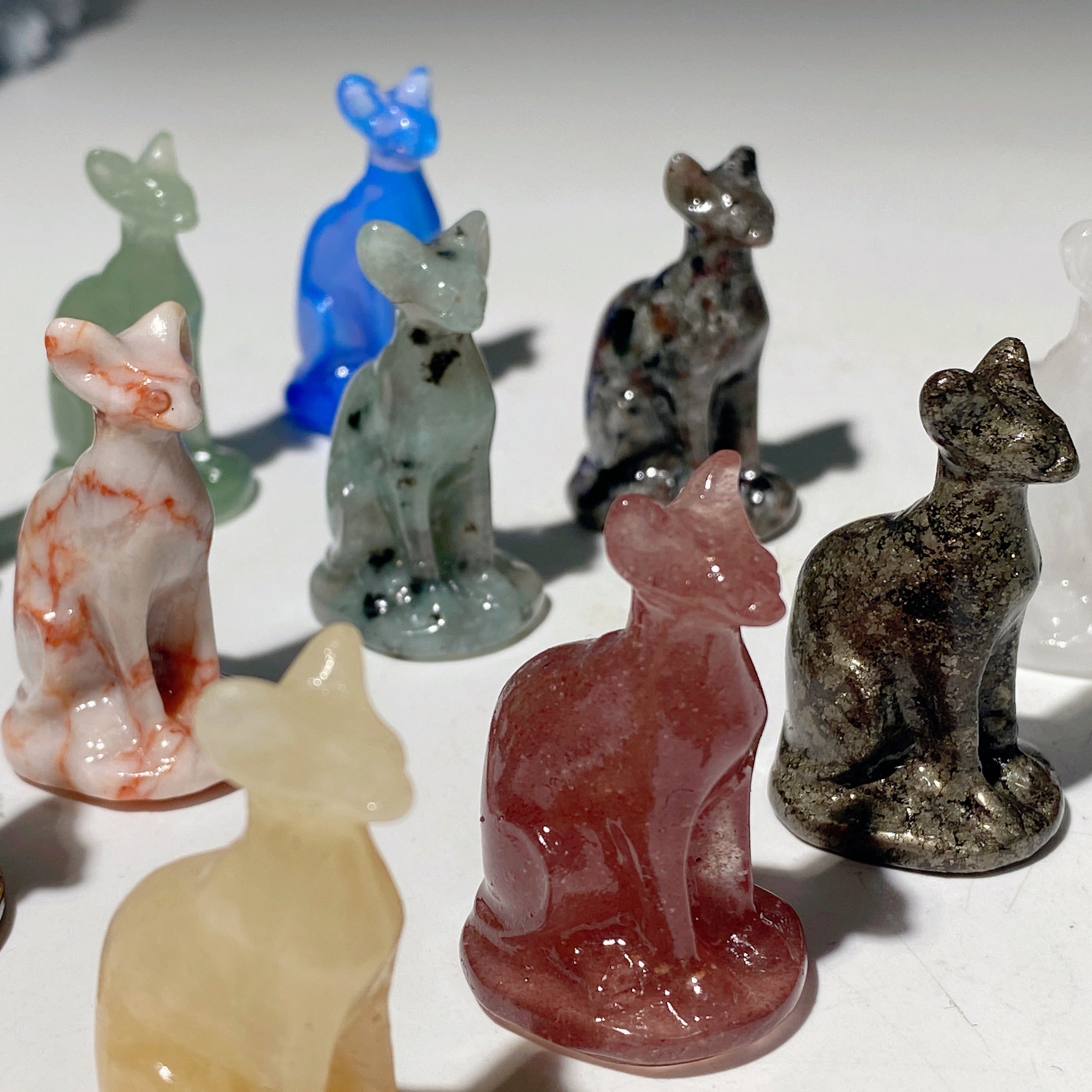 1.6" Mixed Crystal Cat Figurines for Healing & Decor