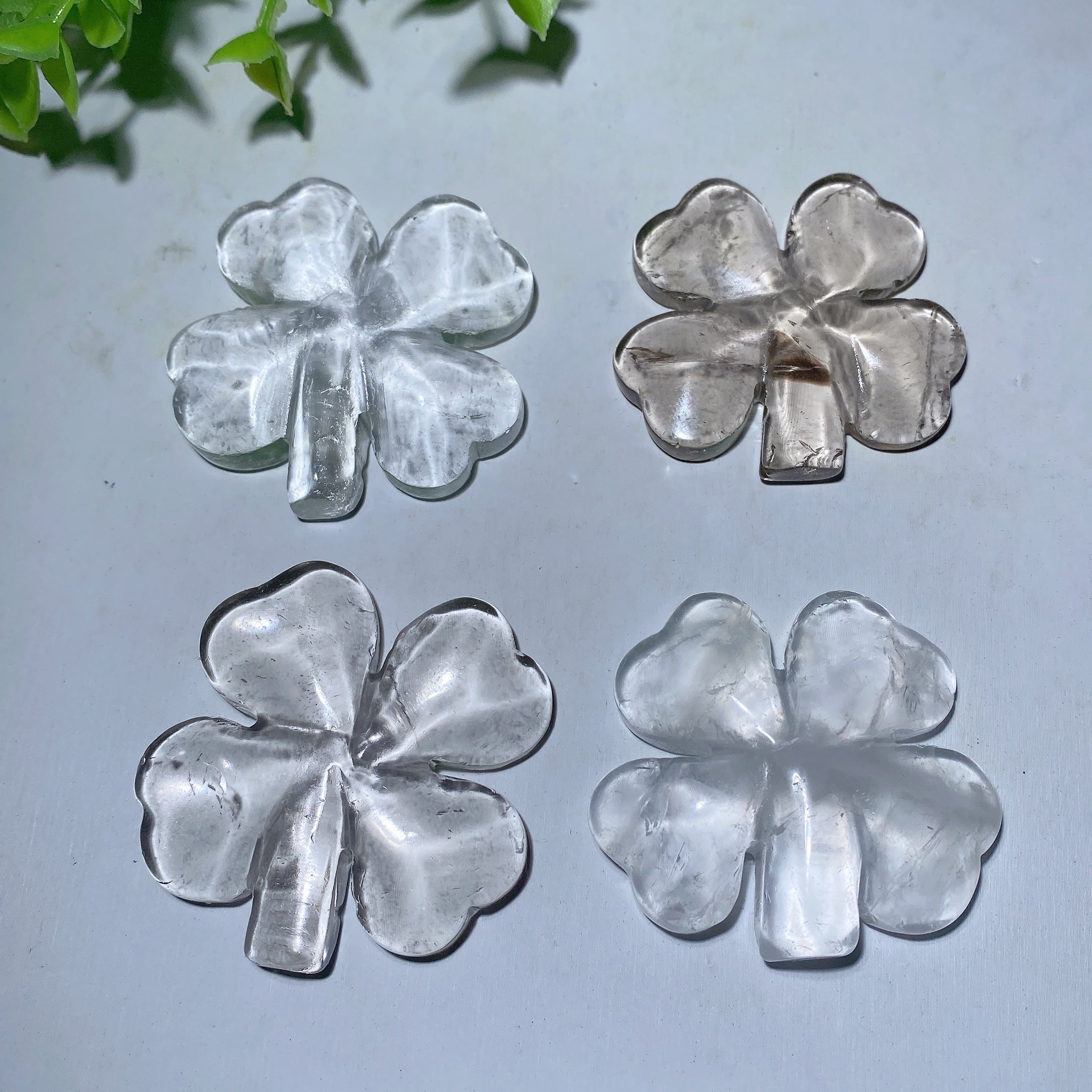 1.7-inch Clear Quartz Four-Leaf Clover Crystal Figurine for Healing