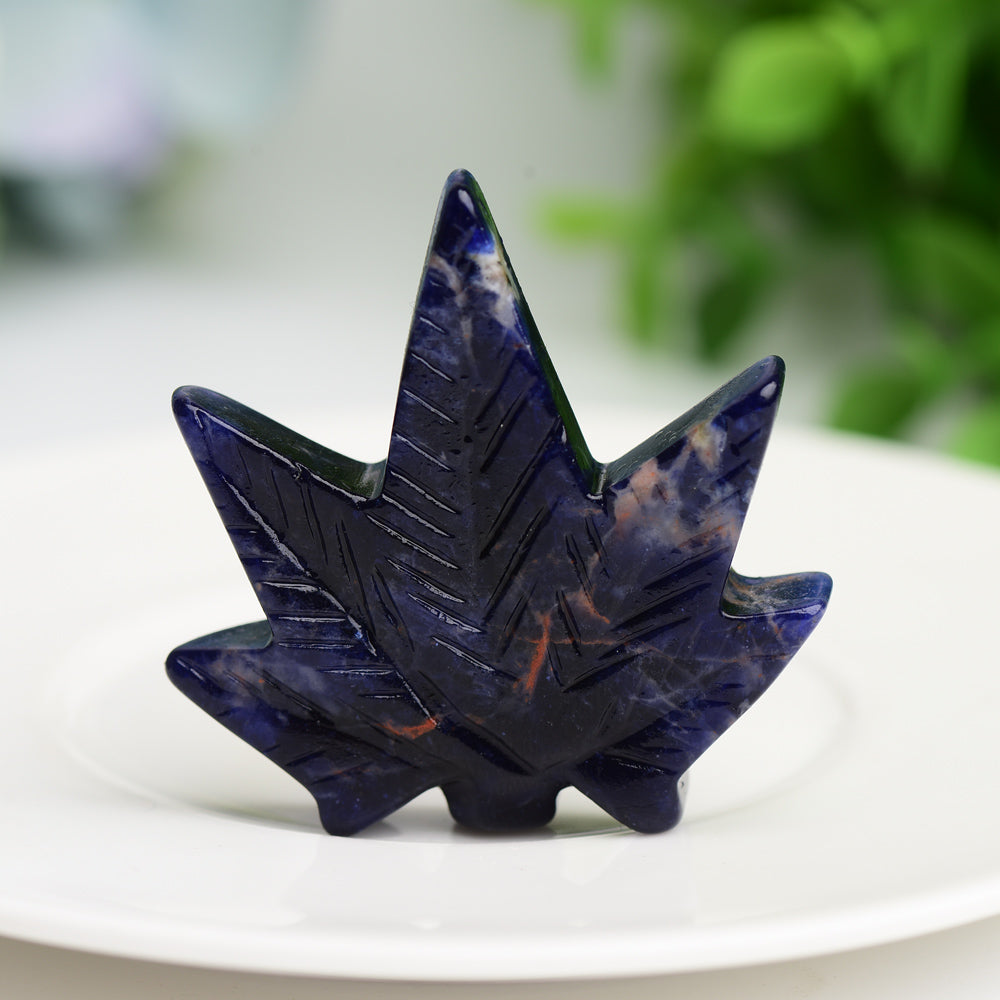 1.7" Mixed Crystal Maple Leaf Carving Figurine