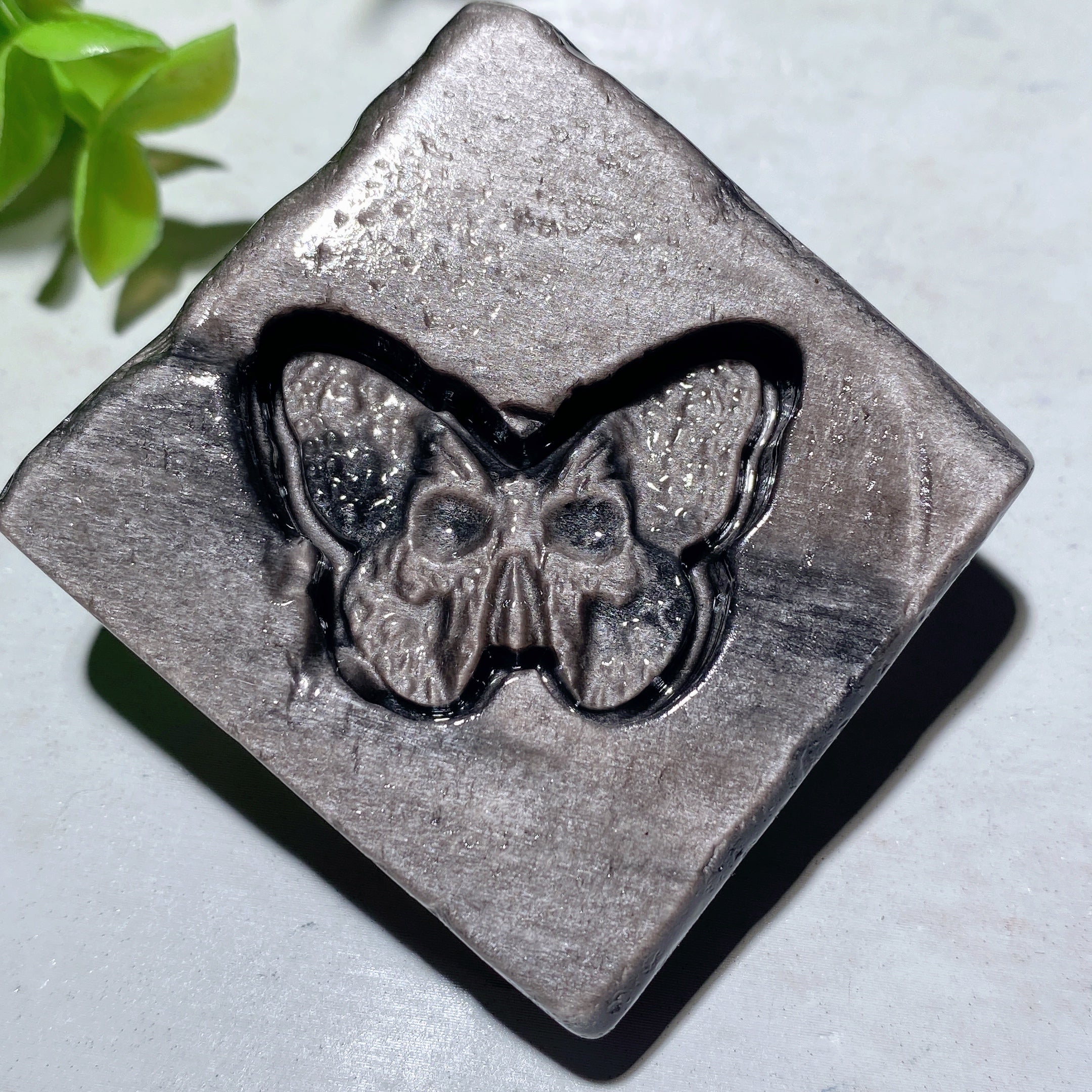 1.8-2.2 inch Mixed Crystal Slabs with Butterfly Skull Carvings