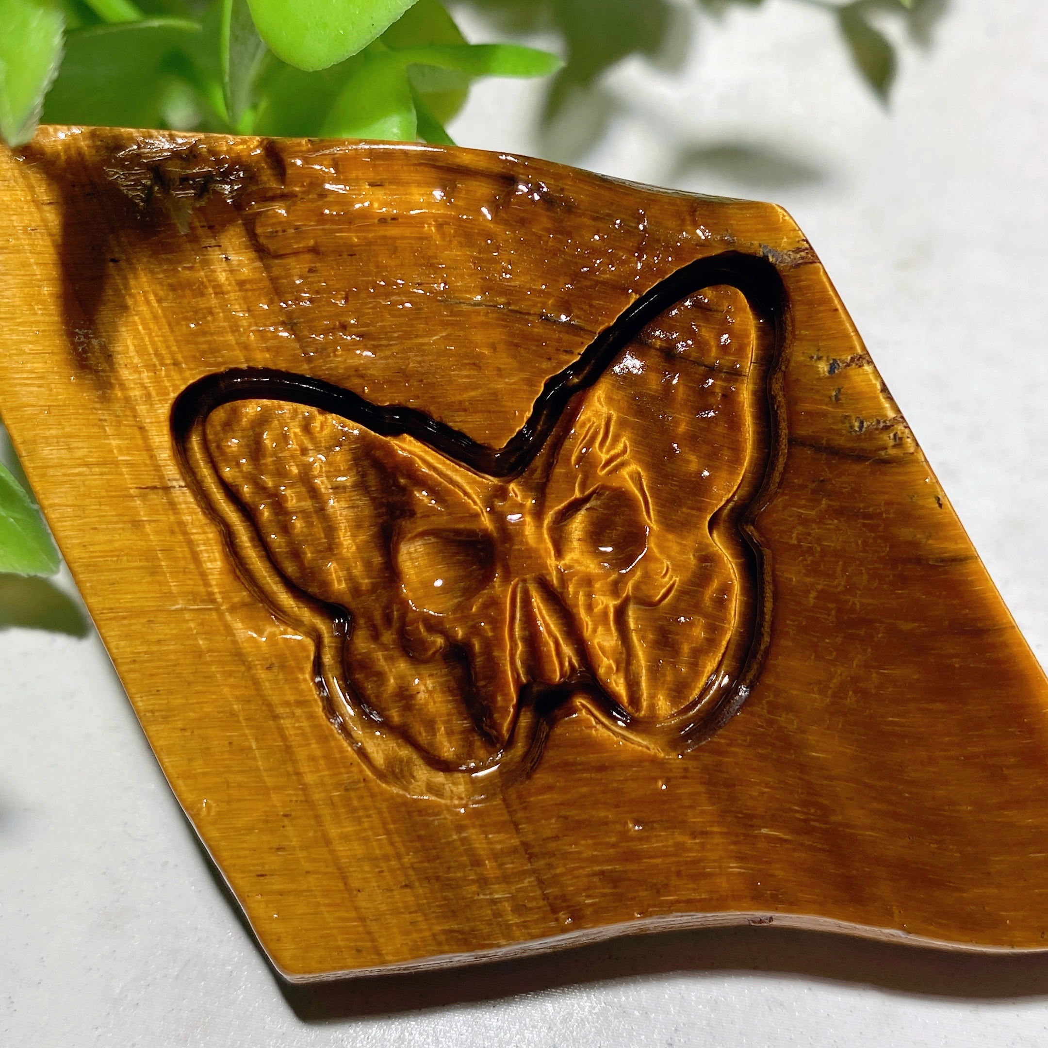 1.8-2.2 inch Mixed Crystal Slabs with Butterfly Skull Carvings