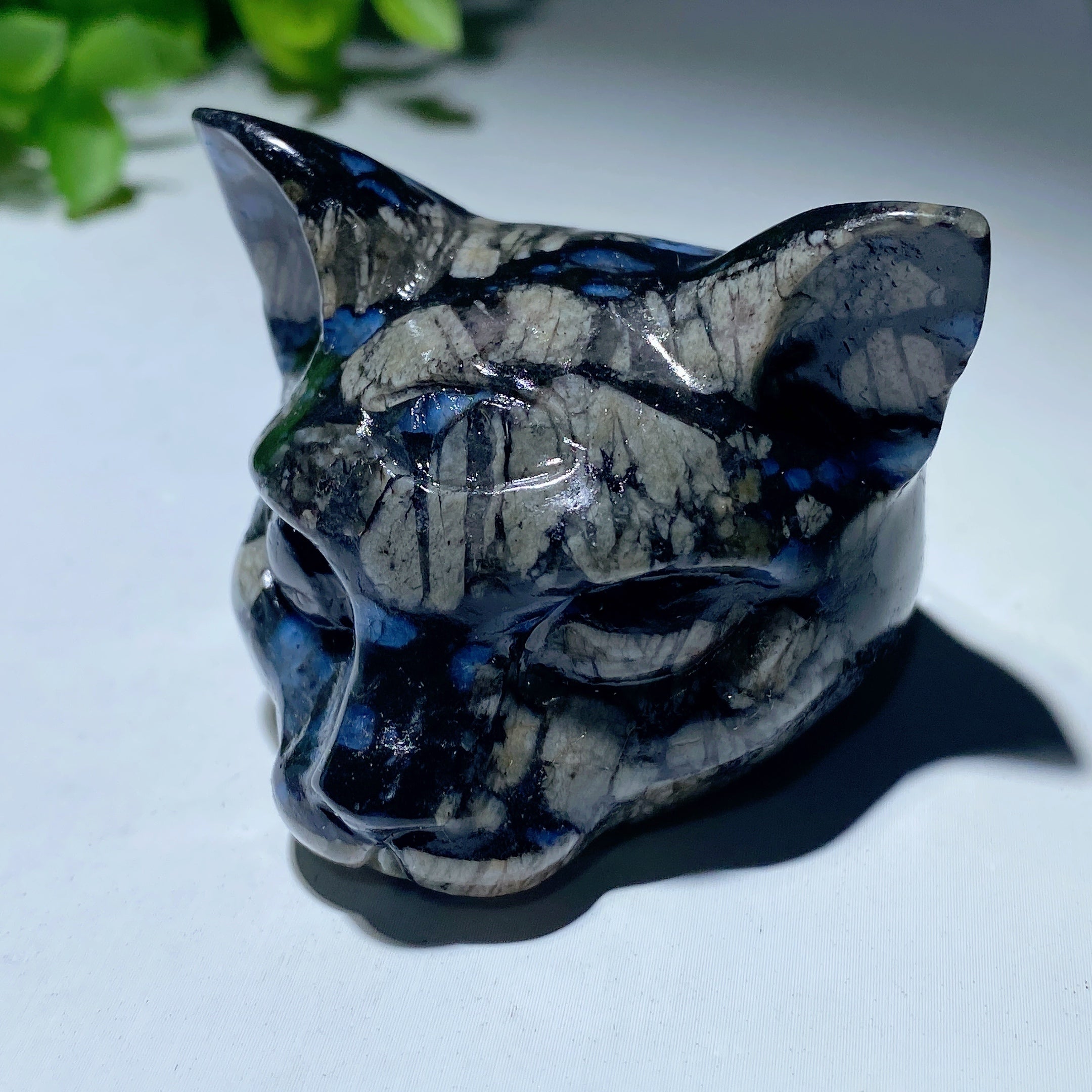 1.8 inch Mixed Crystal Cat Head Carvings for Healing