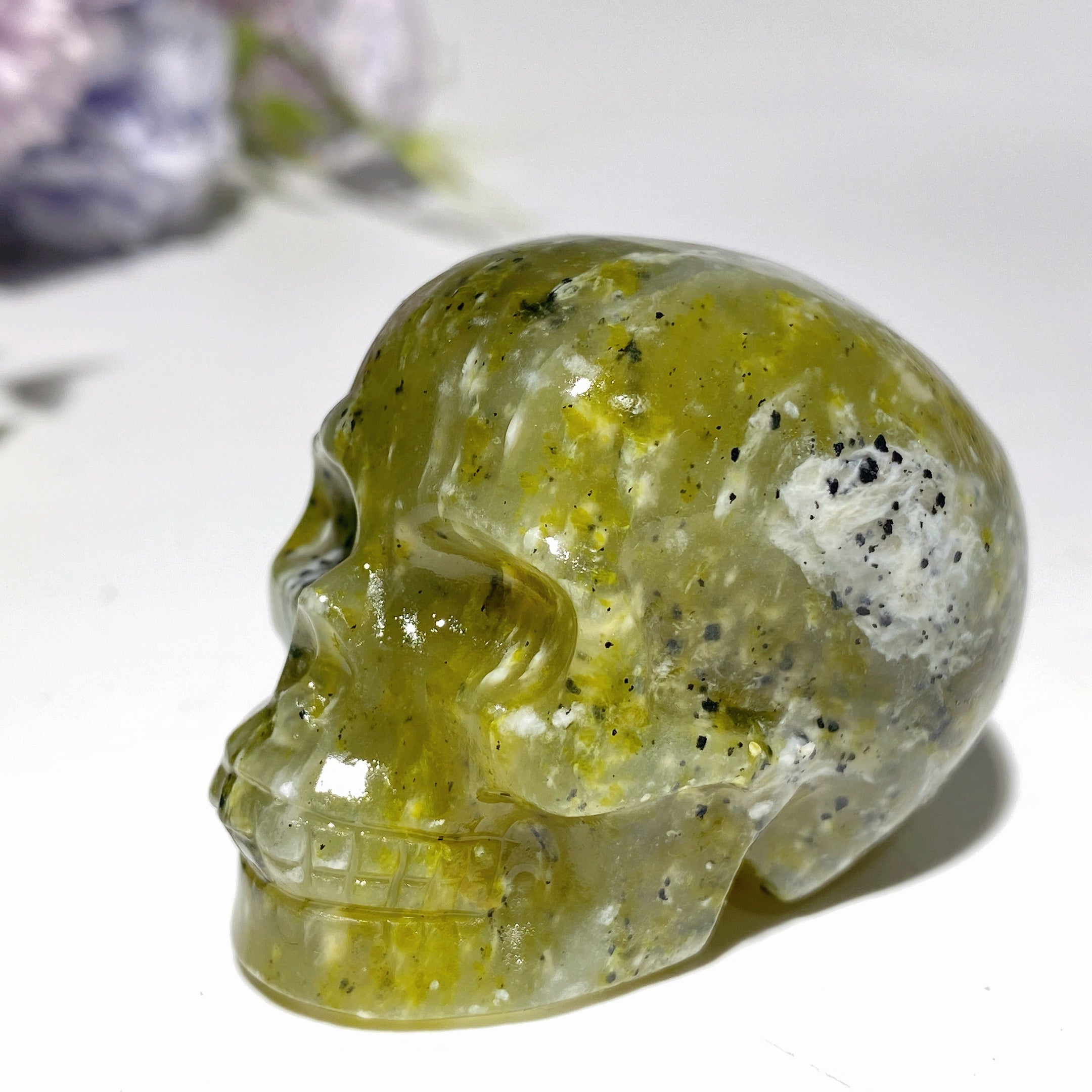 1.9-2.0 Inch Mixed Crystal Skull Carvings for Healing