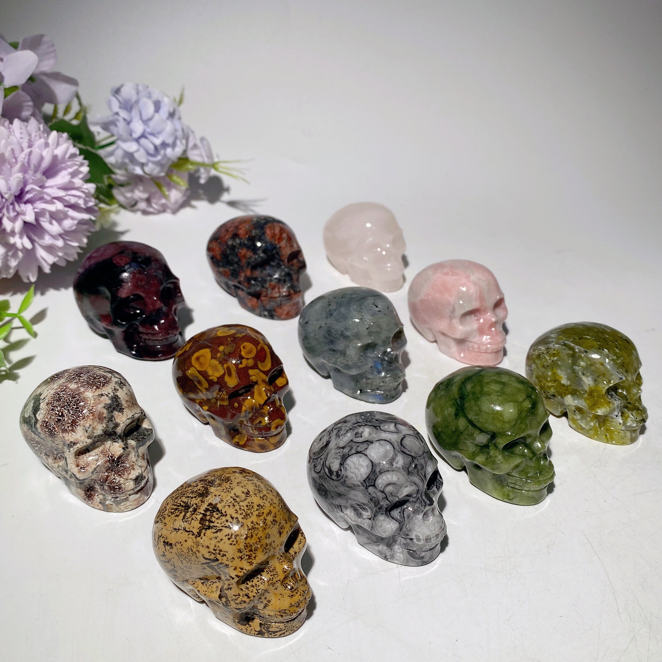 1.9-2.0 Inch Mixed Crystal Skull Carvings for Healing