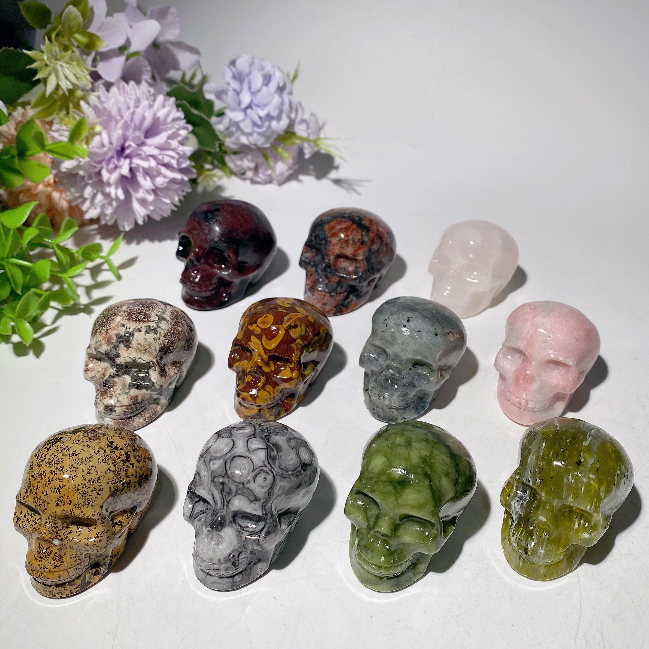 1.9-2.0 Inch Mixed Crystal Skull Carvings for Healing