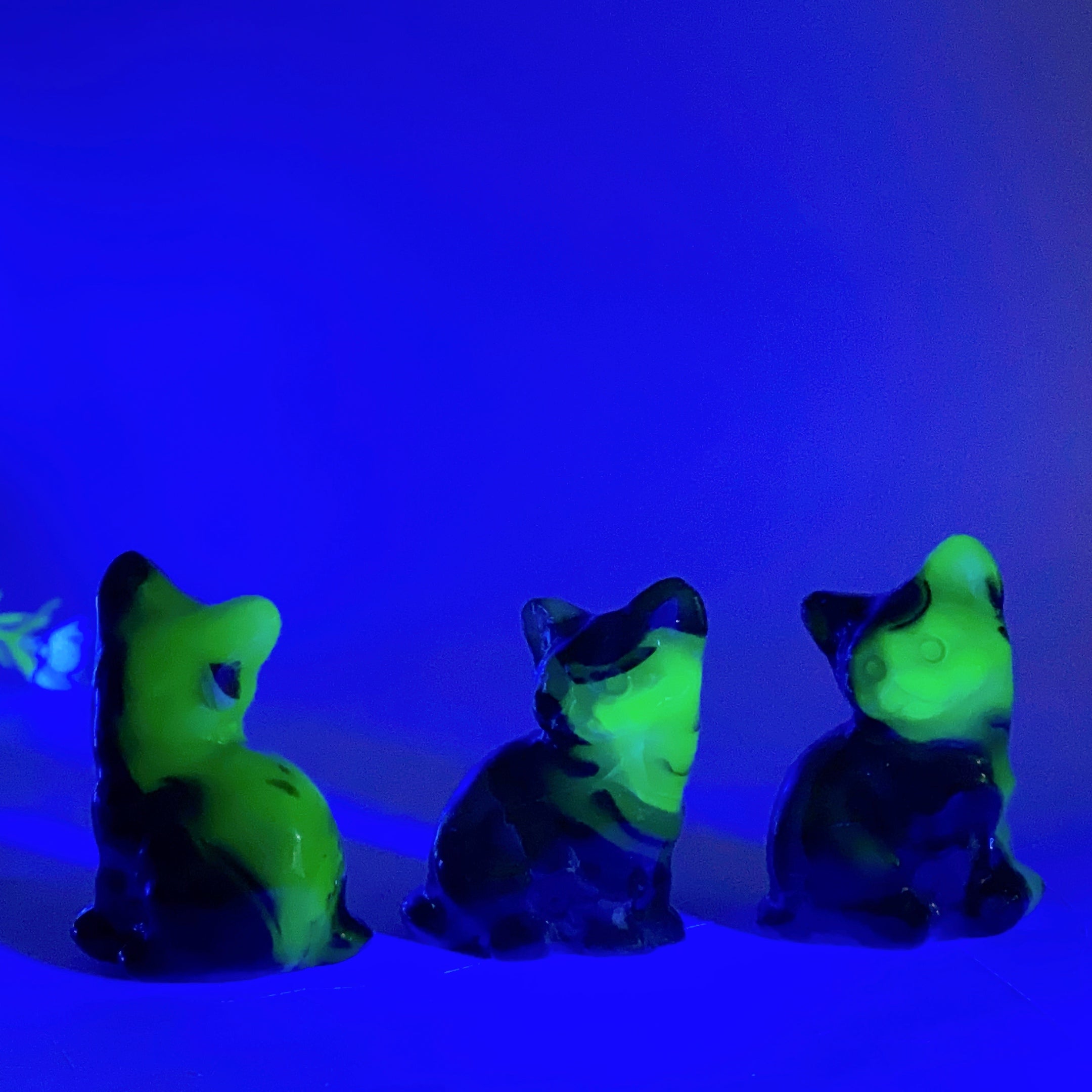 1.9 inch Volcanic Agate Cat Carving Crystal Figurine