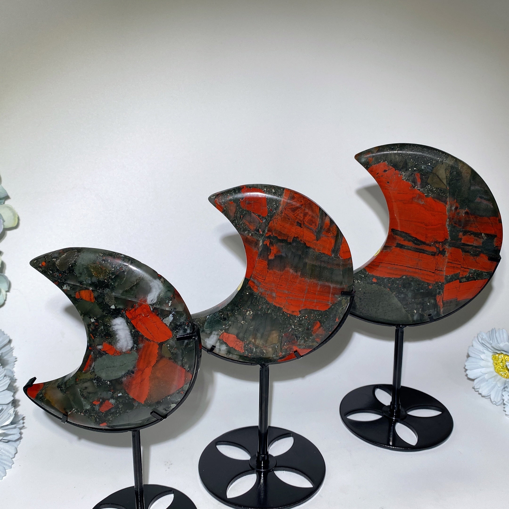 10-16cm Blood Stone Crystal Moon for Healing & Energy