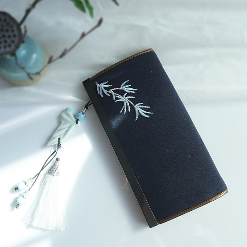 Double-sided Embroidered Floral Wallet 19cm | Spiritual Accessories