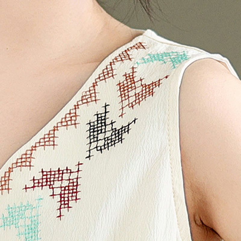 Retro Embroidery Polyester V-Neck Tassel Tank Top for Women
