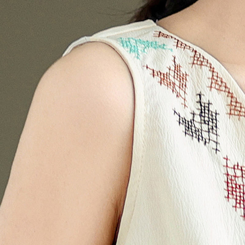 Retro Embroidery Polyester V-Neck Tassel Tank Top for Women