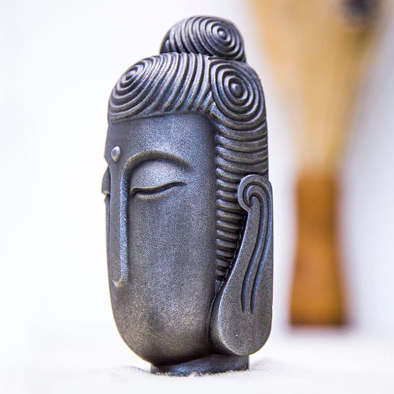 Meditating Buddha Statue 15cm Iron Powder Rust Resin