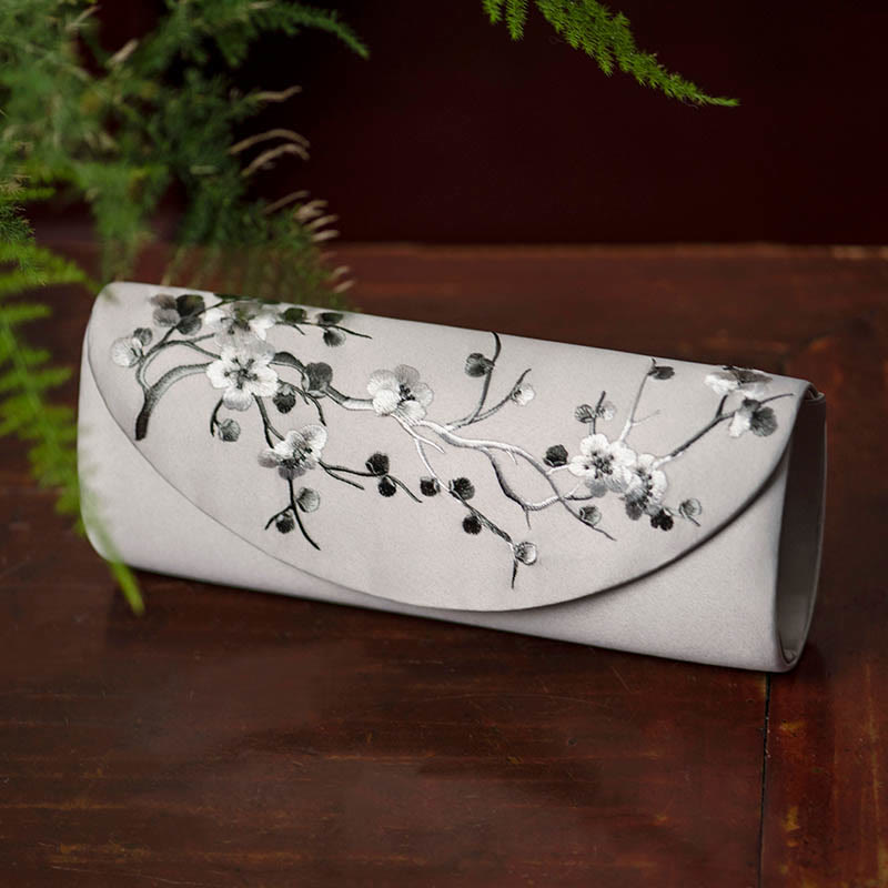 Plum Blossom Tulip Embroidered Handbag | Spiritual Jewelry