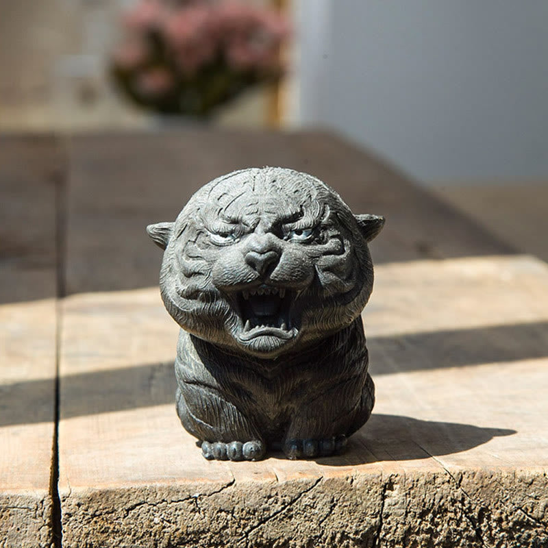 7.5cm Mini Roaring Tiger Iron Powder Resin Statue