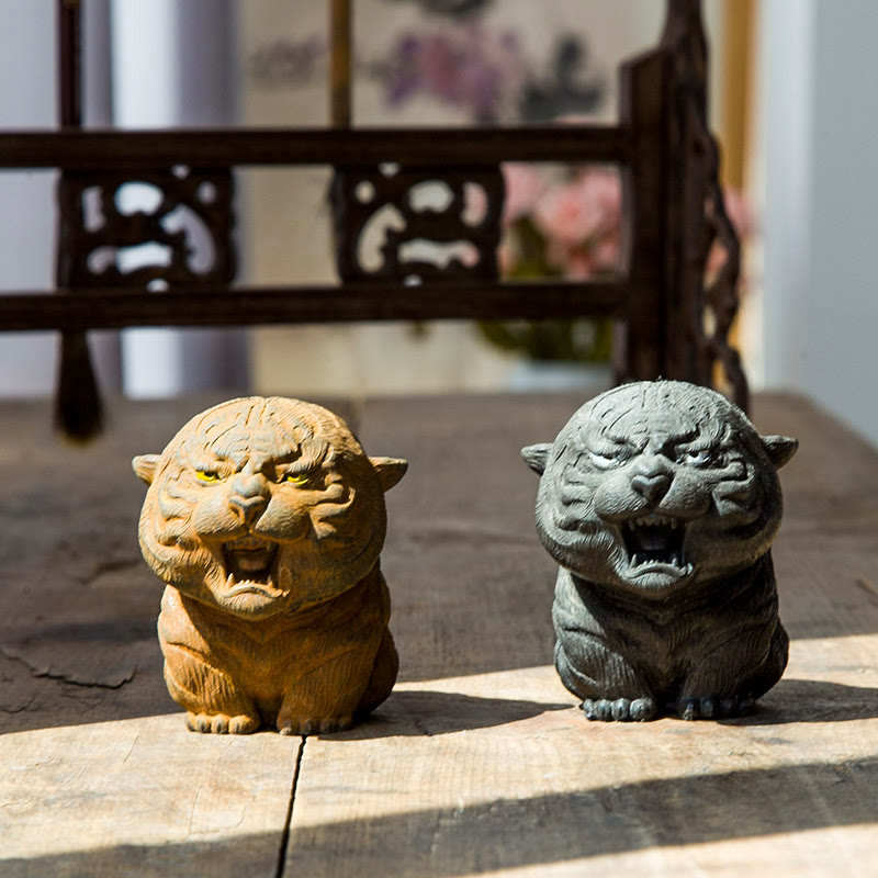 7.5cm Mini Roaring Tiger Iron Powder Resin Statue