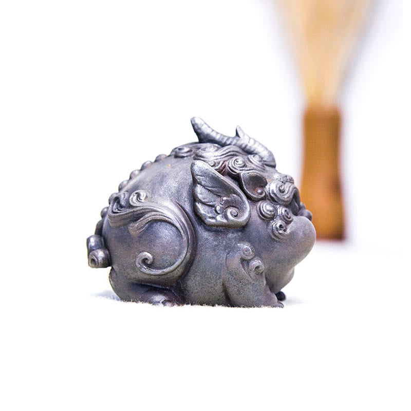 9cm Handmade PiXiu Wealth Statue Iron Powder Resin Sculpture