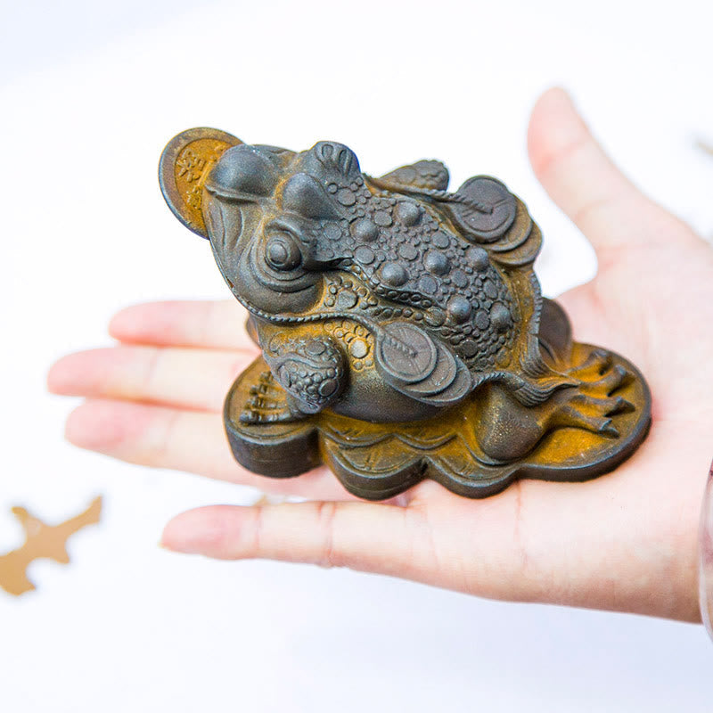 6cm Feng Shui Frog Statue with Copper Coins for Prosperity