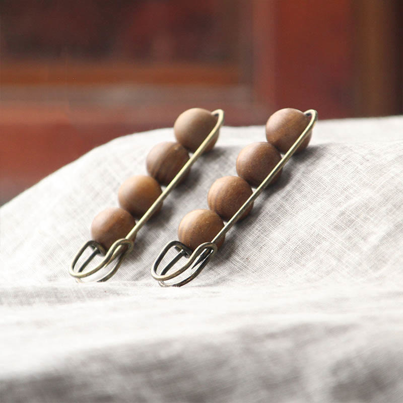 Wood Healing Brooch with Sandalwood Agathis Alba Beads