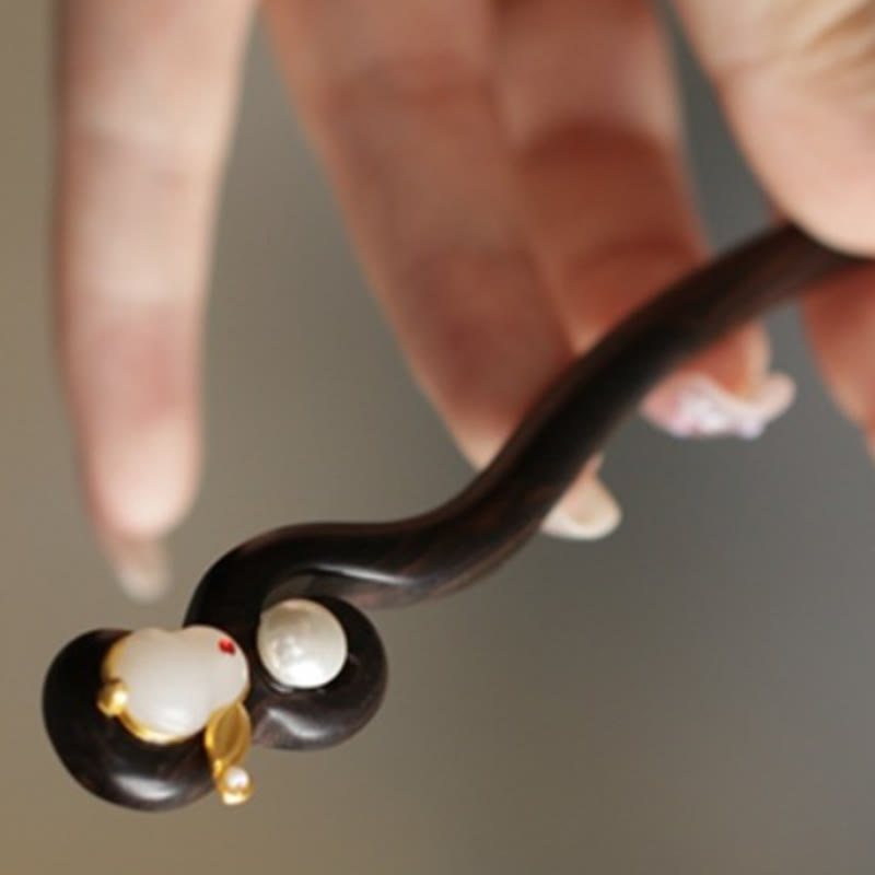 Sandalwood Rabbit Hairpin | Auspicious Cloud Chinese Hairpin