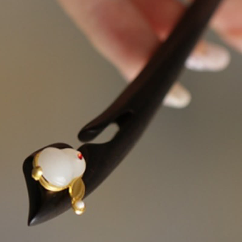 Sandalwood Rabbit Hairpin | Auspicious Cloud Chinese Hairpin