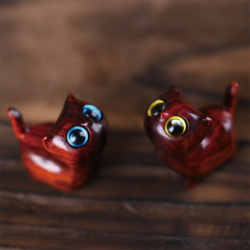 Green Sandalwood Lucky Cat Figurine for Positive Energy